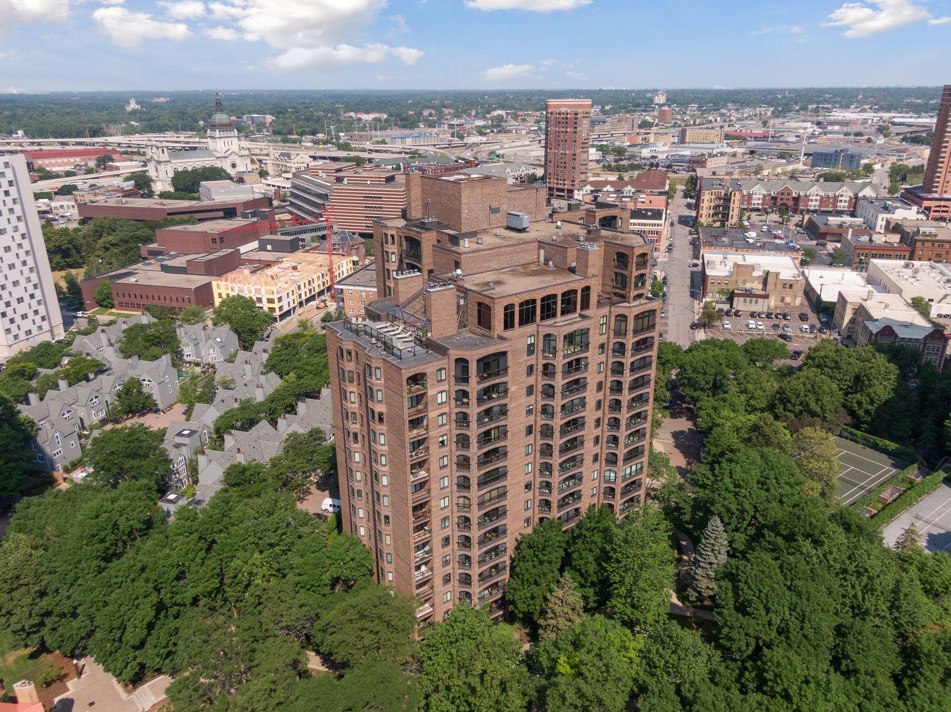 View of Residential at 1235 Yale Place #908, Minneapolis MN 55403, Minneapolis (62 of 78) - Mike Wilen | Minnesota Team Real Estate