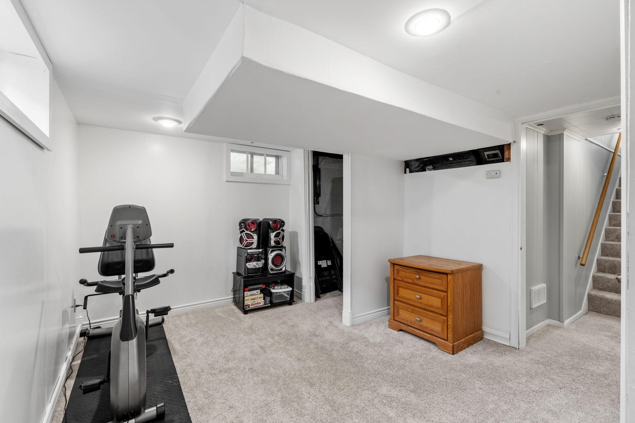 View of Residential at 5337 43rd Avenue, Minneapolis MN 55417, Minneapolis (31 of 42) - Mike Wilen | Minnesota Team Real Estate