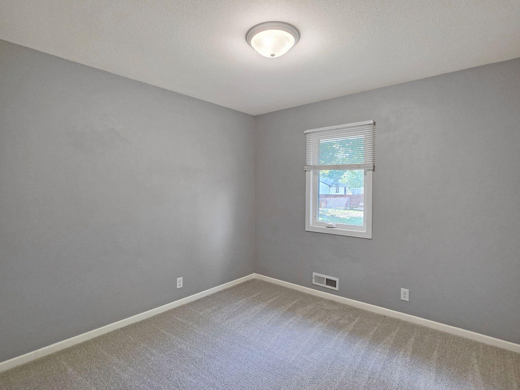 View of Residential at 9312 Oakland Avenue, Bloomington MN 55420, Bloomington (12 of 24) - Mike Wilen | Minnesota Team Real Estate