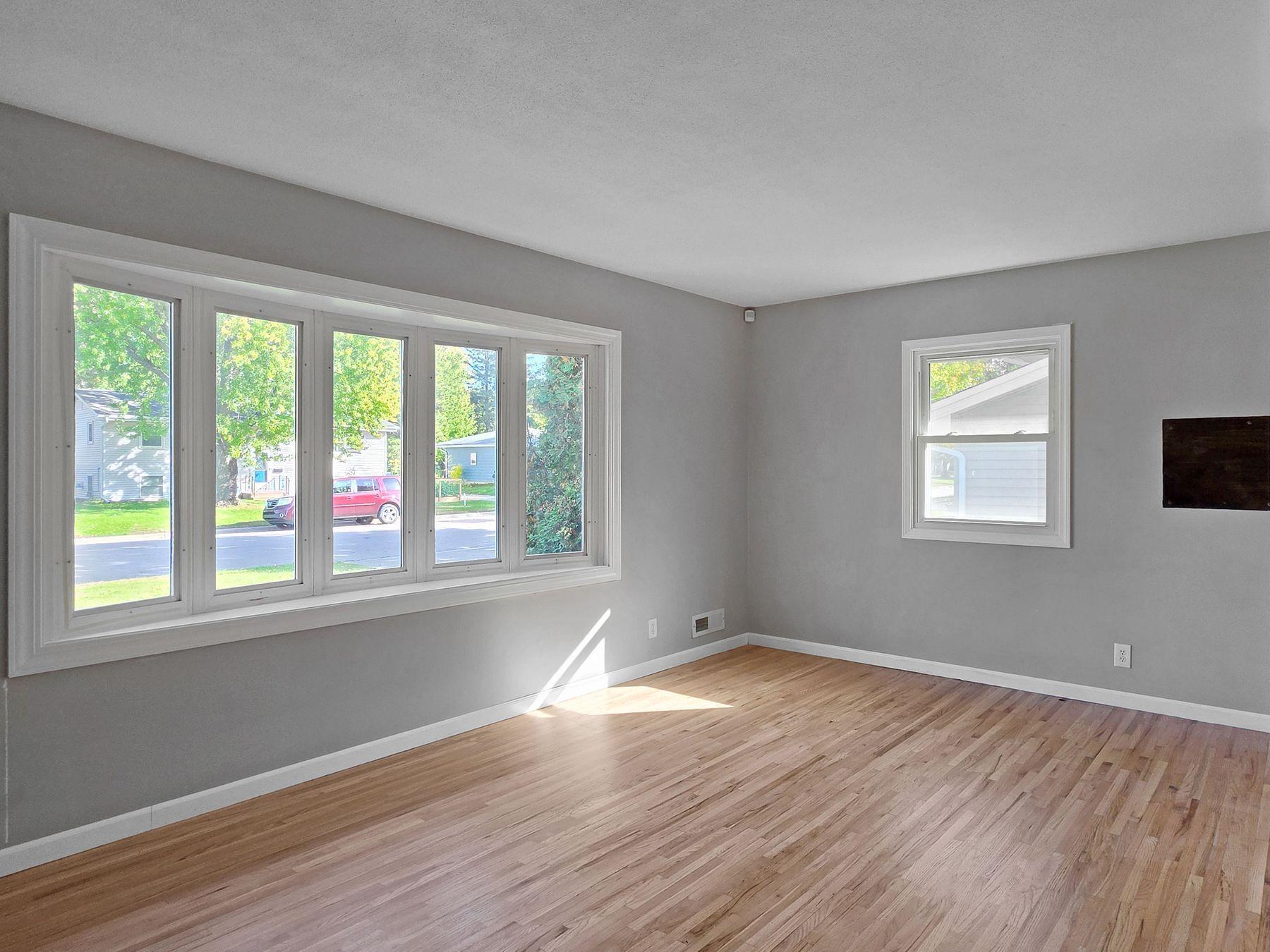 View of Residential at 9312 Oakland Avenue, Bloomington MN 55420, Bloomington (7 of 24) - Mike Wilen | Minnesota Team Real Estate