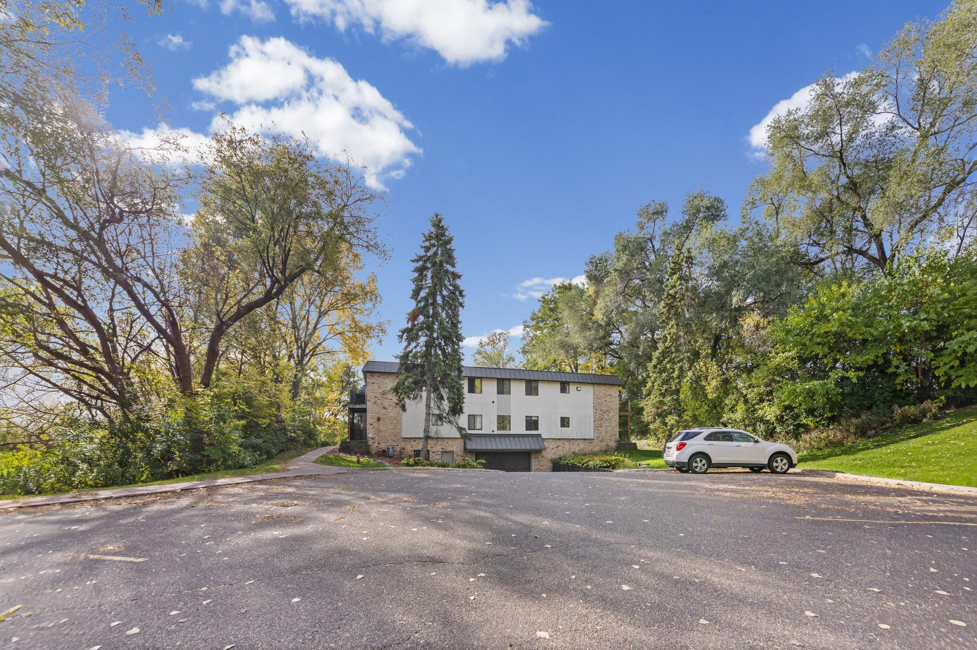 View of Residential at 1725 Dellwood Avenue #204, Roseville MN 55113, Roseville (4 of 50) - Mike Wilen | Minnesota Team Real Estate