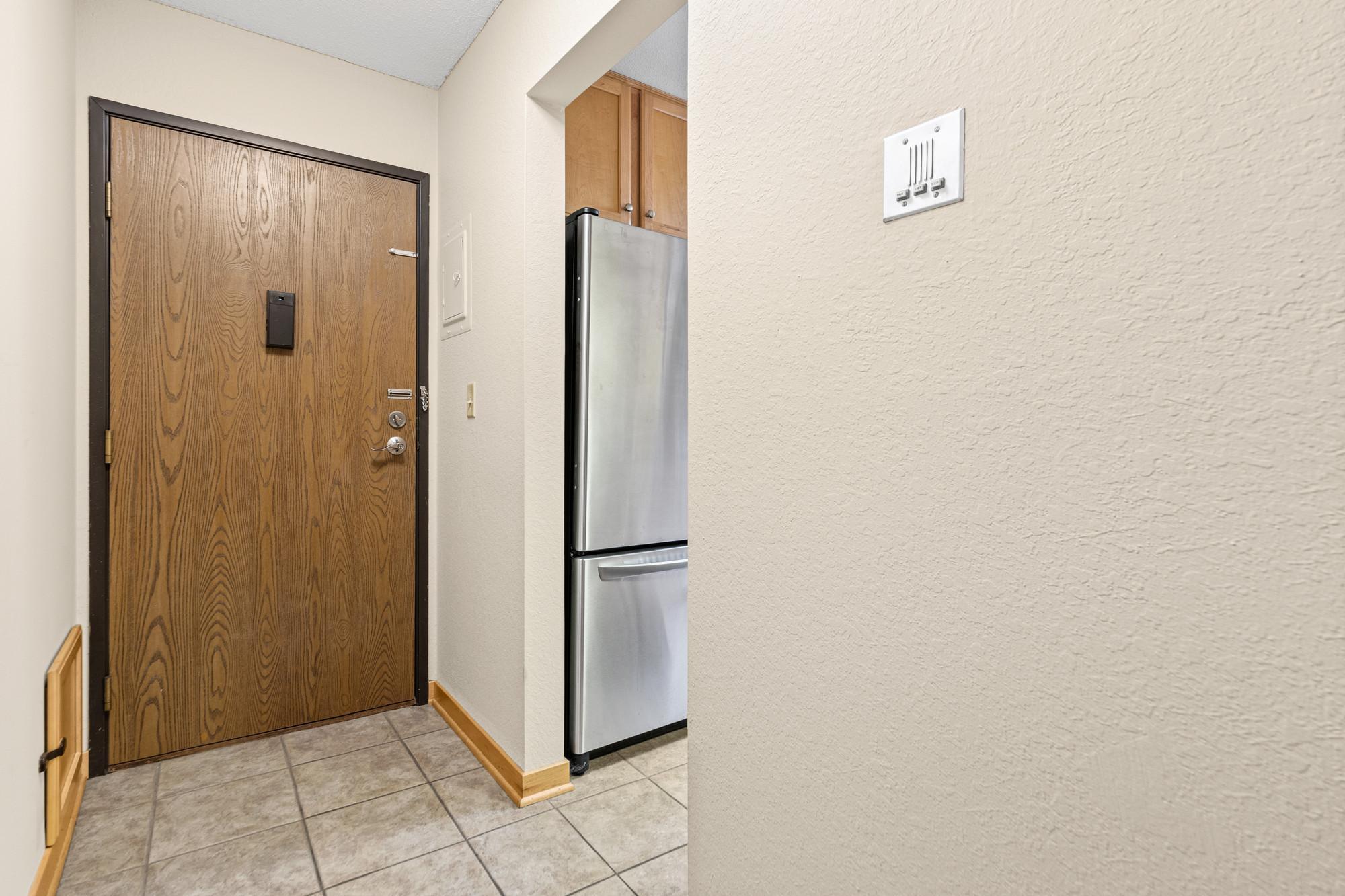 View of Residential at 1725 Dellwood Avenue #204, Roseville MN 55113, Roseville (31 of 50) - Mike Wilen | Minnesota Team Real Estate
