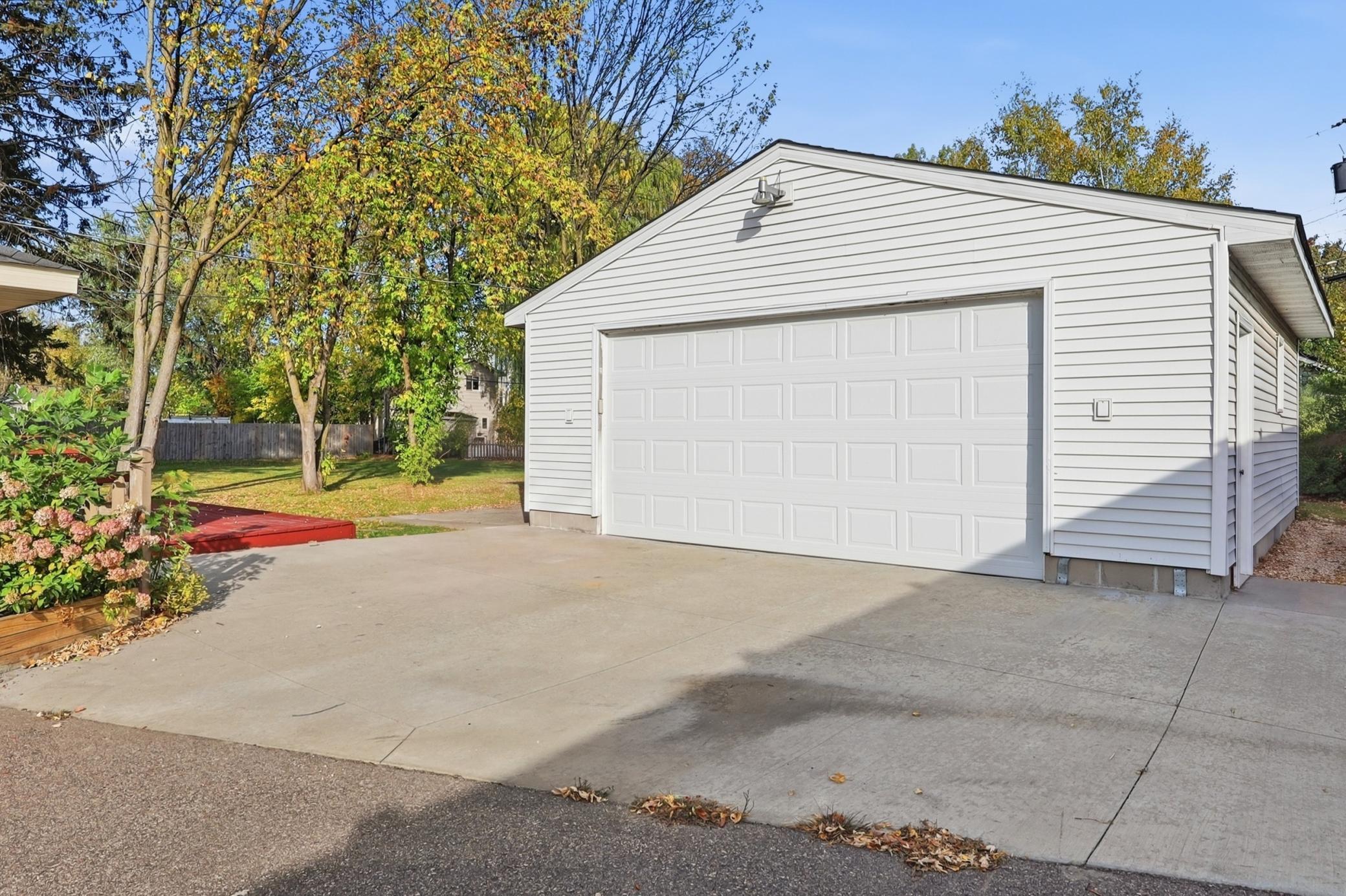 View of Residential at 2063 2nd Street, White Bear Lake MN 55110, White Bear Lake (37 of 41) - Mike Wilen | Minnesota Team Real Estate