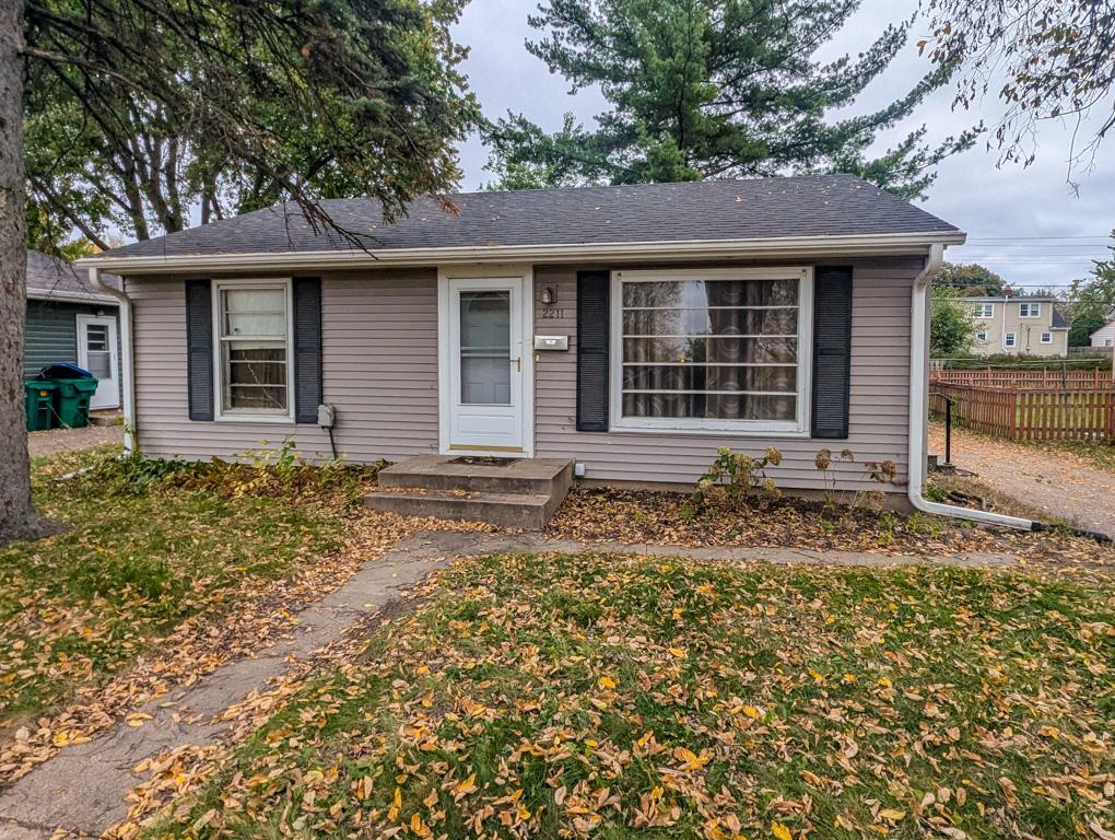 View of Residential at 2211 Louisiana Avenue, Saint Louis Park MN 55426, Saint Louis Park (2 of 20) - Mike Wilen | Minnesota Team Real Estate