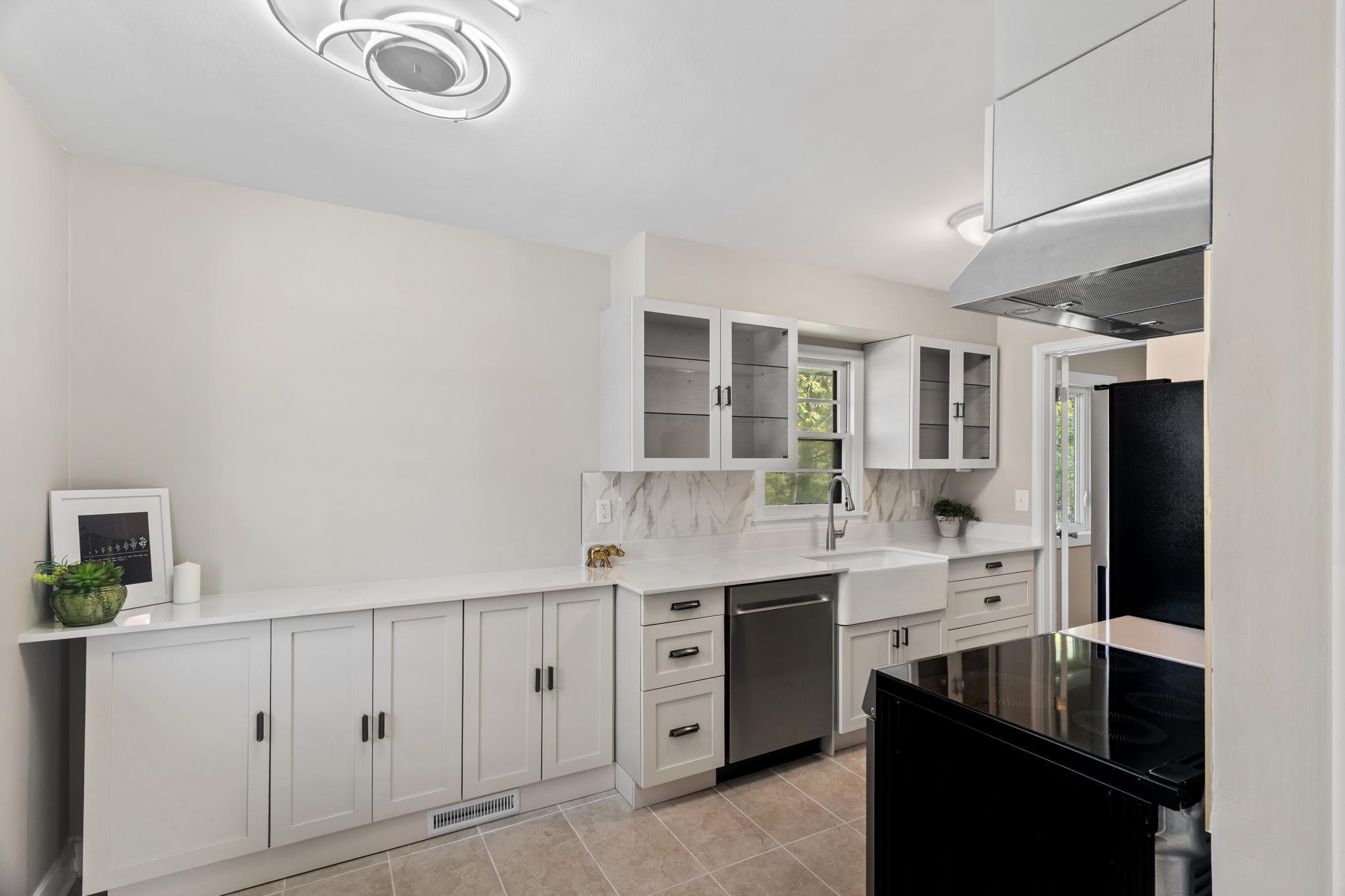 View of Residential at 1381 Mechanic Avenue, Saint Paul MN 55106, Saint Paul (7 of 20) - Mike Wilen | Minnesota Team Real Estate