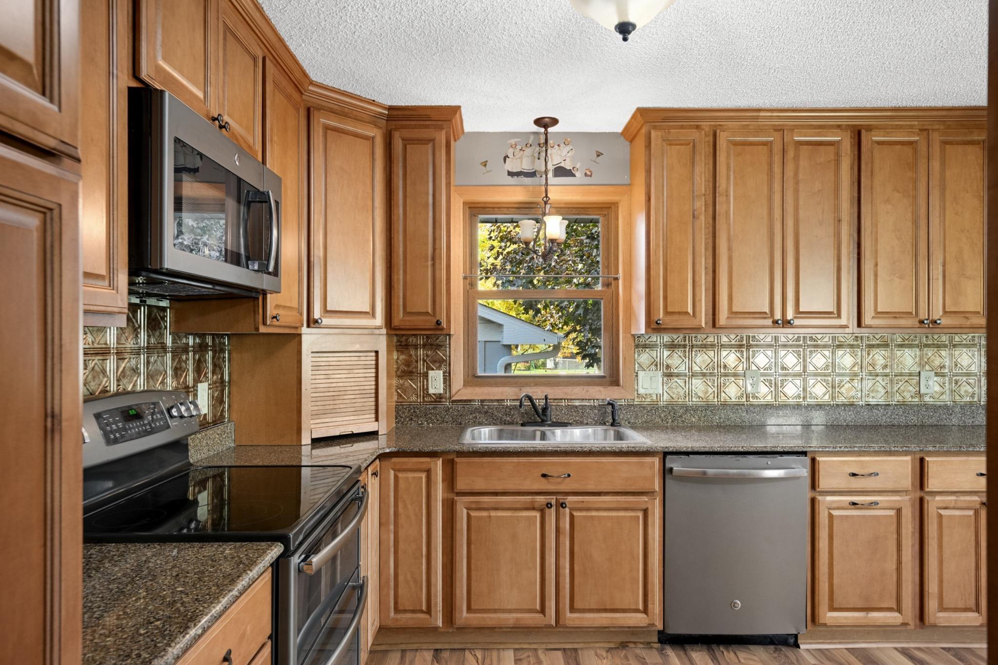 View of Residential at 9500 99th Place, Maple Grove MN 55369, Maple Grove (11 of 31) - Mike Wilen | Minnesota Team Real Estate