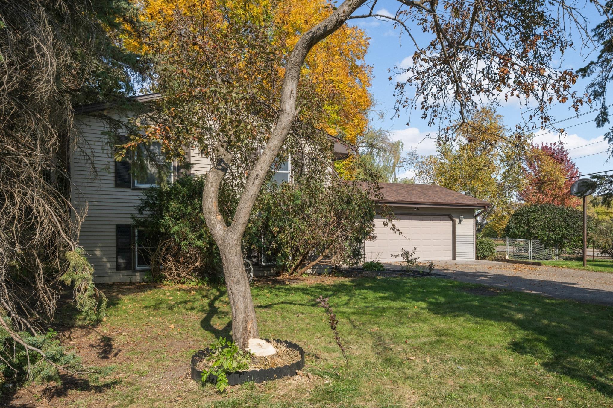 View of Residential at 9500 99th Place, Maple Grove MN 55369, Maple Grove (3 of 31) - Mike Wilen | Minnesota Team Real Estate