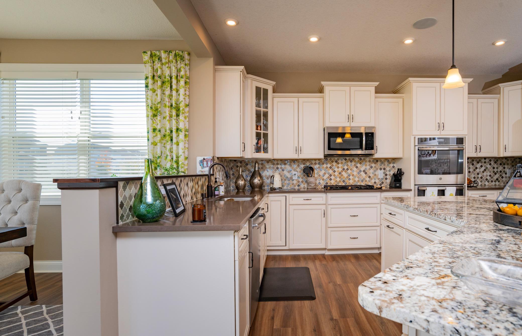 View of Residential at 4331 Schilling Way, Woodbury MN 55129, Woodbury (8 of 38) - Mike Wilen | Minnesota Team Real Estate