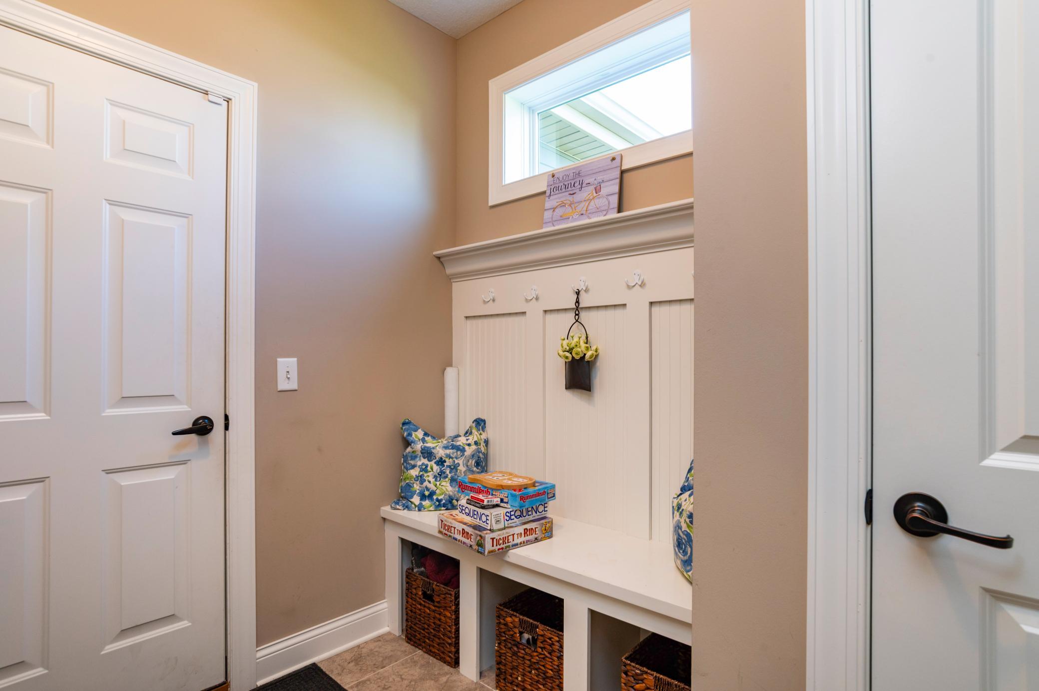 View of Residential at 4331 Schilling Way, Woodbury MN 55129, Woodbury (19 of 38) - Mike Wilen | Minnesota Team Real Estate