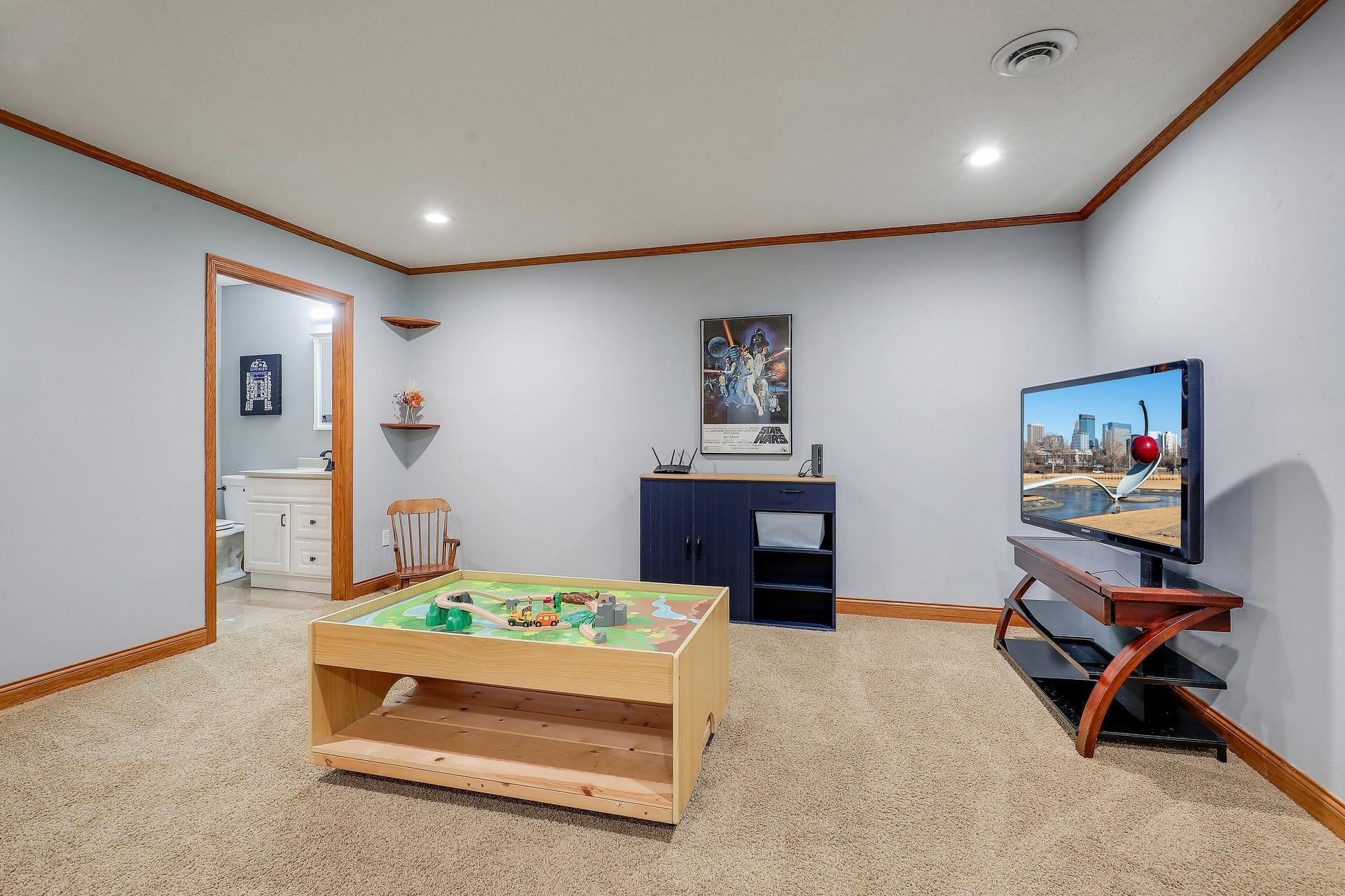 View of Residential at 9736 Evergreen Avenue, Brooklyn Park MN 55443, Brooklyn Park (34 of 53) - Mike Wilen | Minnesota Team Real Estate