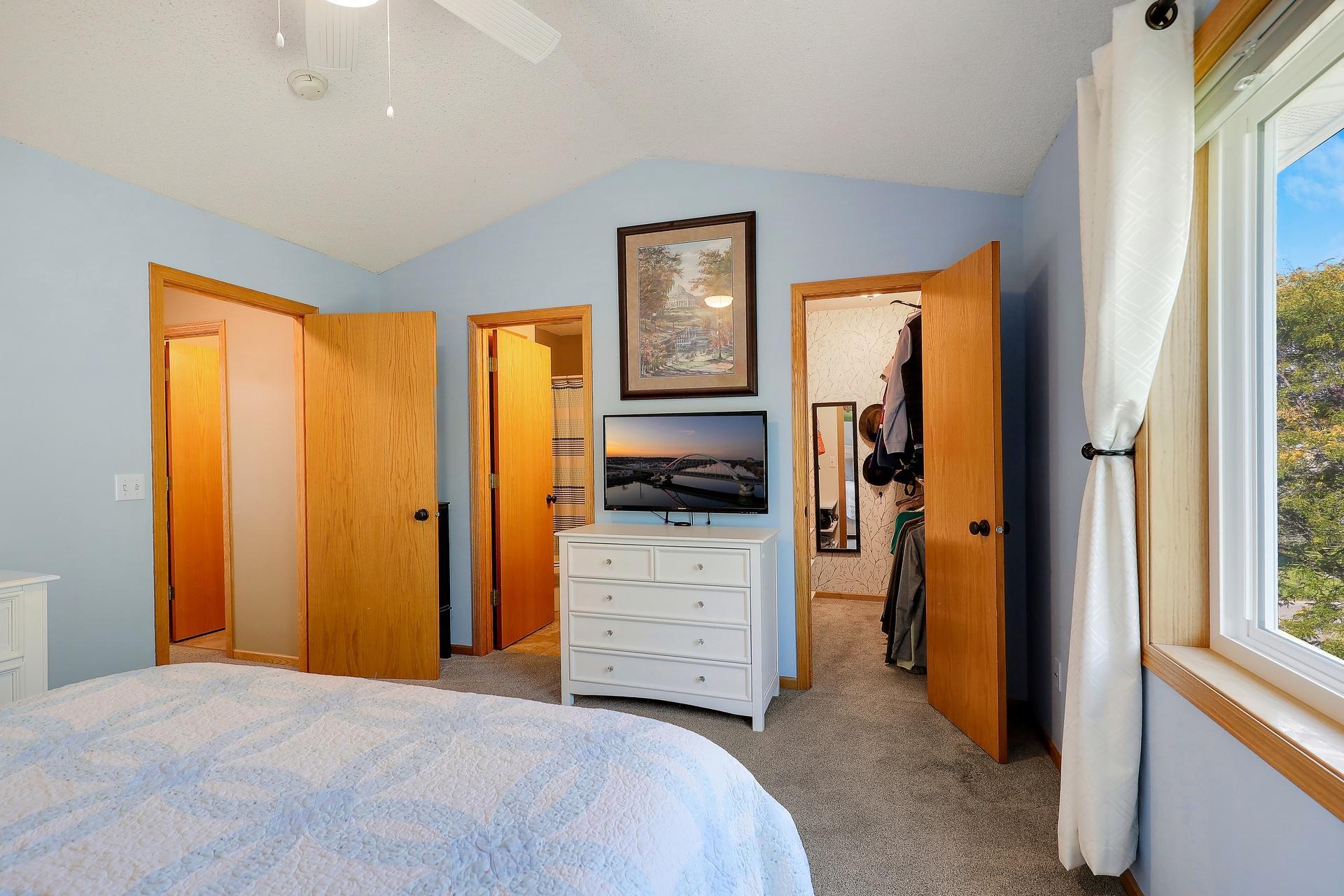 View of Residential at 9736 Evergreen Avenue, Brooklyn Park MN 55443, Brooklyn Park (22 of 53) - Mike Wilen | Minnesota Team Real Estate