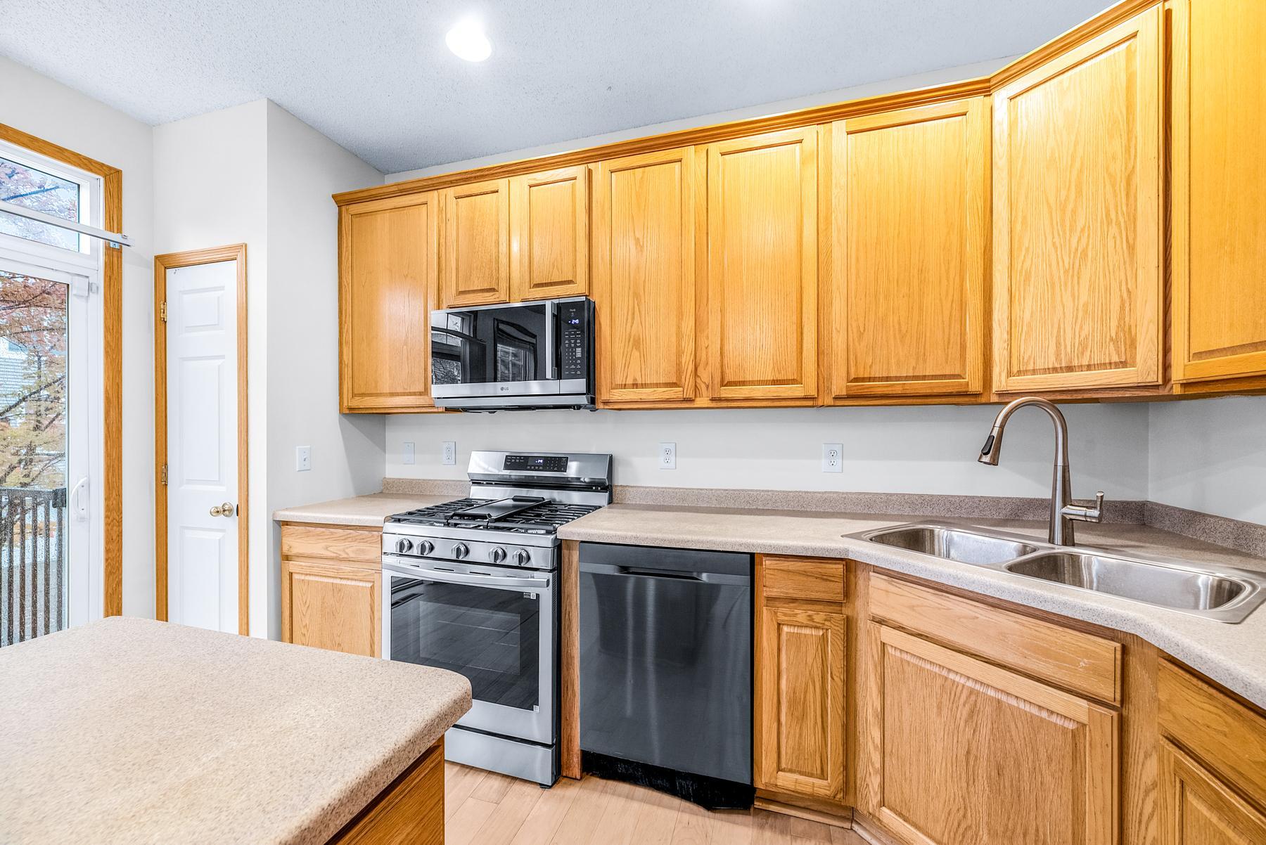 View of Residential at 15726 Frisian Lane, Apple Valley MN 55124, Apple Valley (34 of 63) - Mike Wilen | Minnesota Team Real Estate