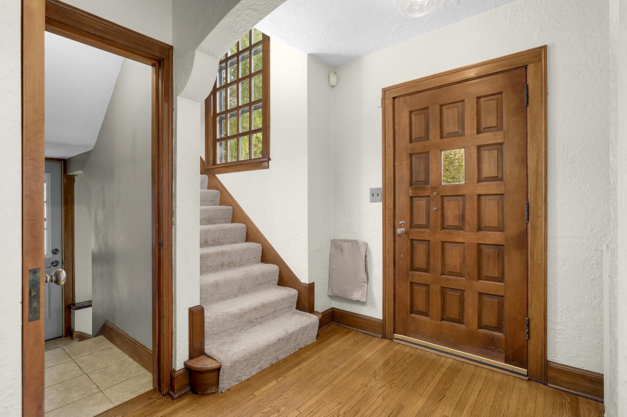View of Residential at 1787 Hillcrest Avenue, Saint Paul MN 55116, Saint Paul (2 of 39) - Mike Wilen | Minnesota Team Real Estate