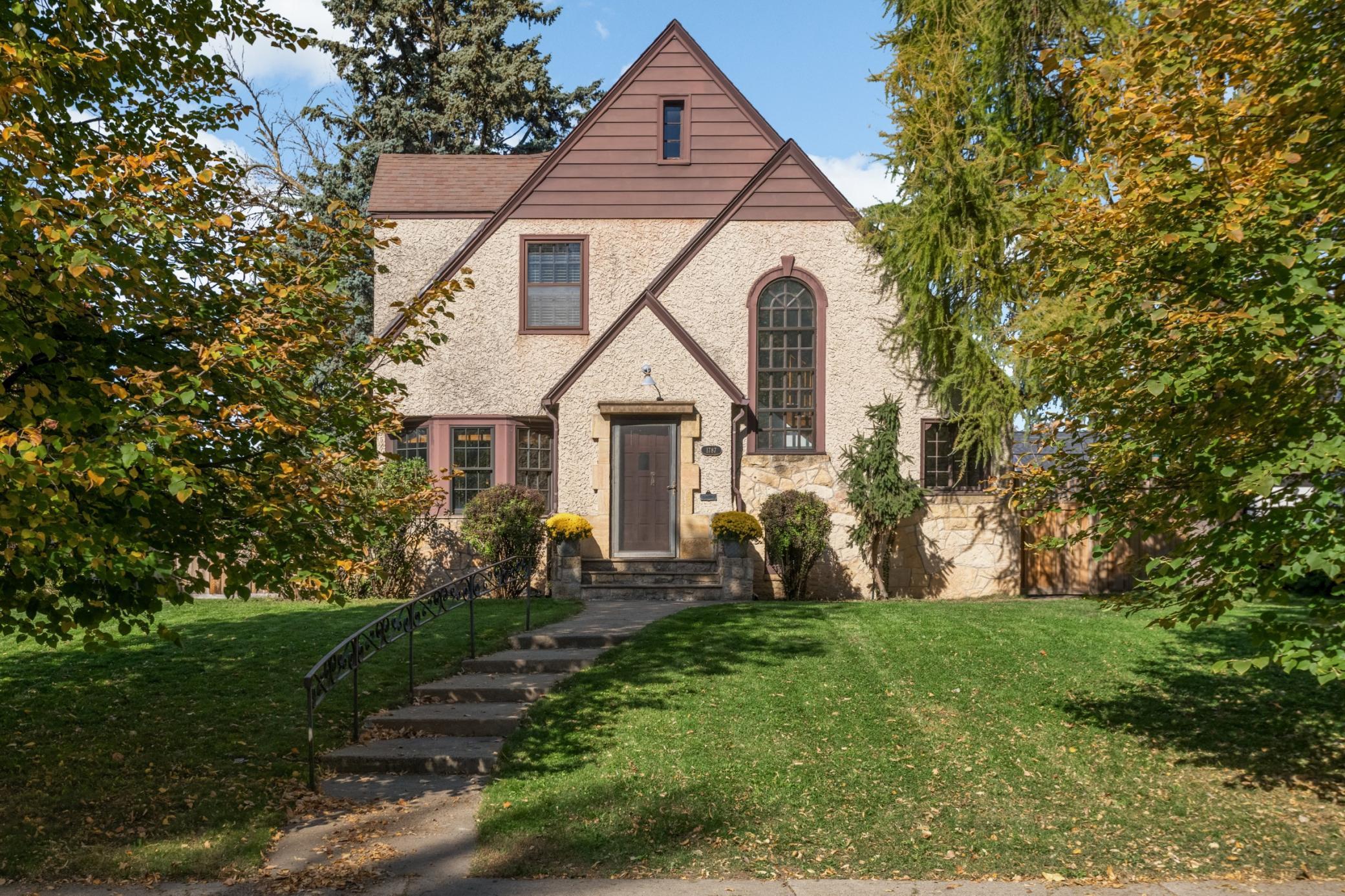 View of Single Family at 1787 Hillcrest Avenue, Saint Paul - Mike Wilen | Minnesota Team Real Estate