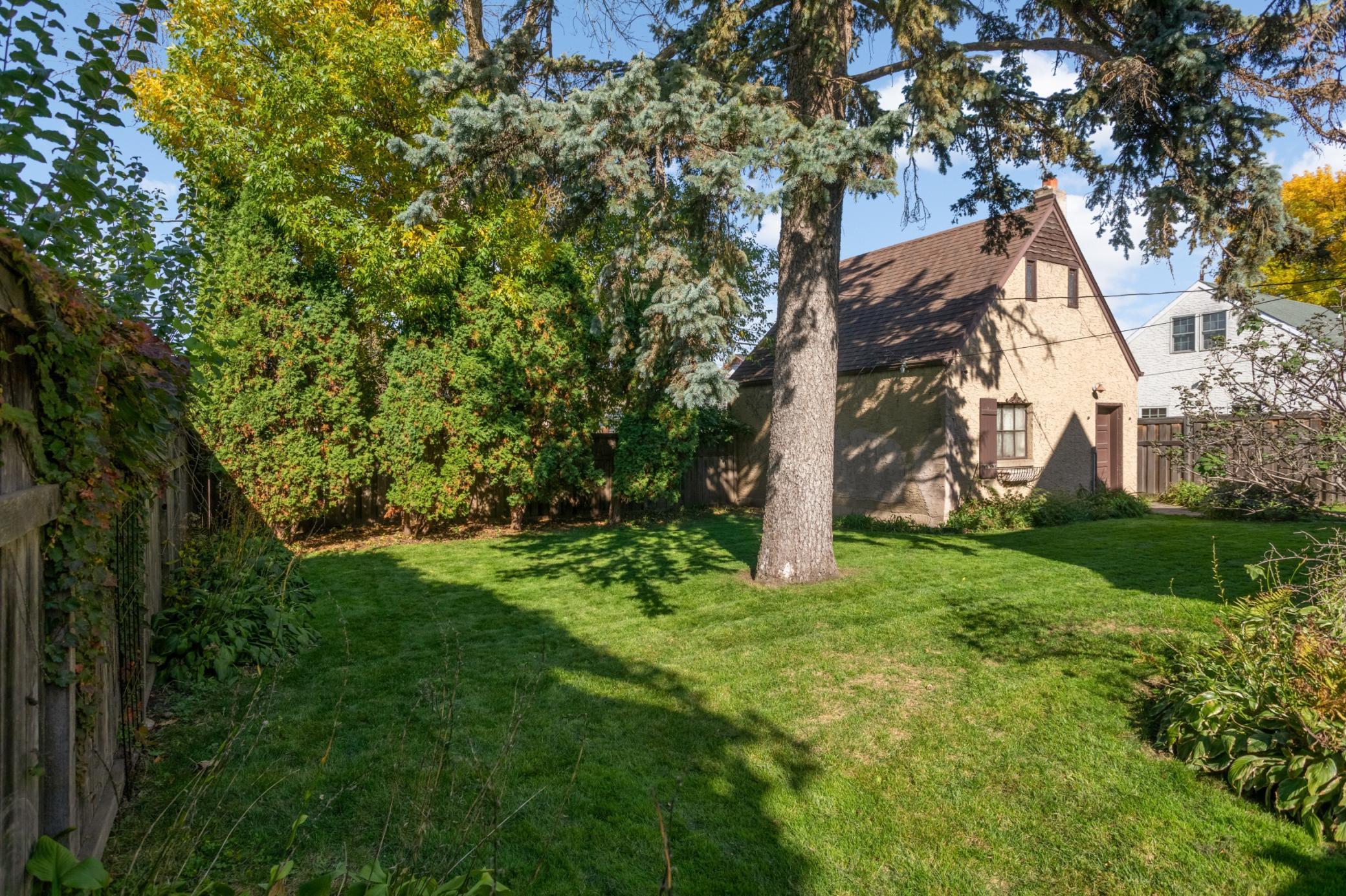View of Residential at 1787 Hillcrest Avenue, Saint Paul MN 55116, Saint Paul (25 of 39) - Mike Wilen | Minnesota Team Real Estate