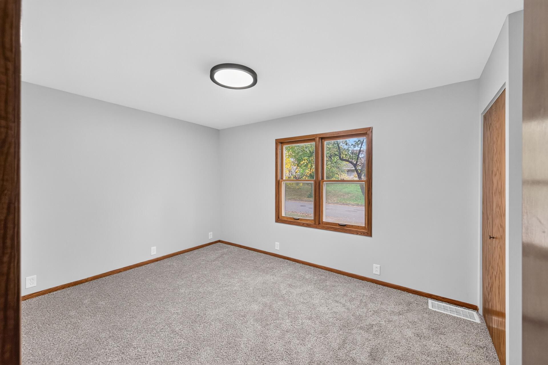 View of Residential at 2631 5th Avenue, North Saint Paul MN 55109, North Saint Paul (12 of 30) - Mike Wilen | Minnesota Team Real Estate