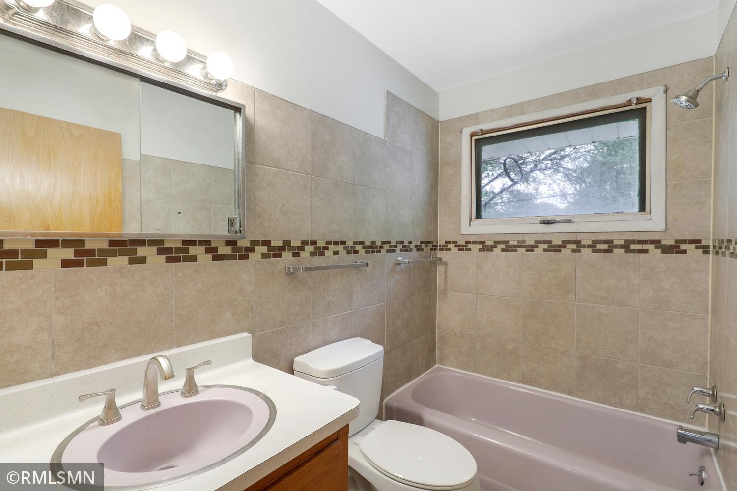 View of Residential Income at 3832 3rd Street, Columbia Heights MN 55421, Columbia Heights (27 of 41) - Mike Wilen | Minnesota Team Real Estate