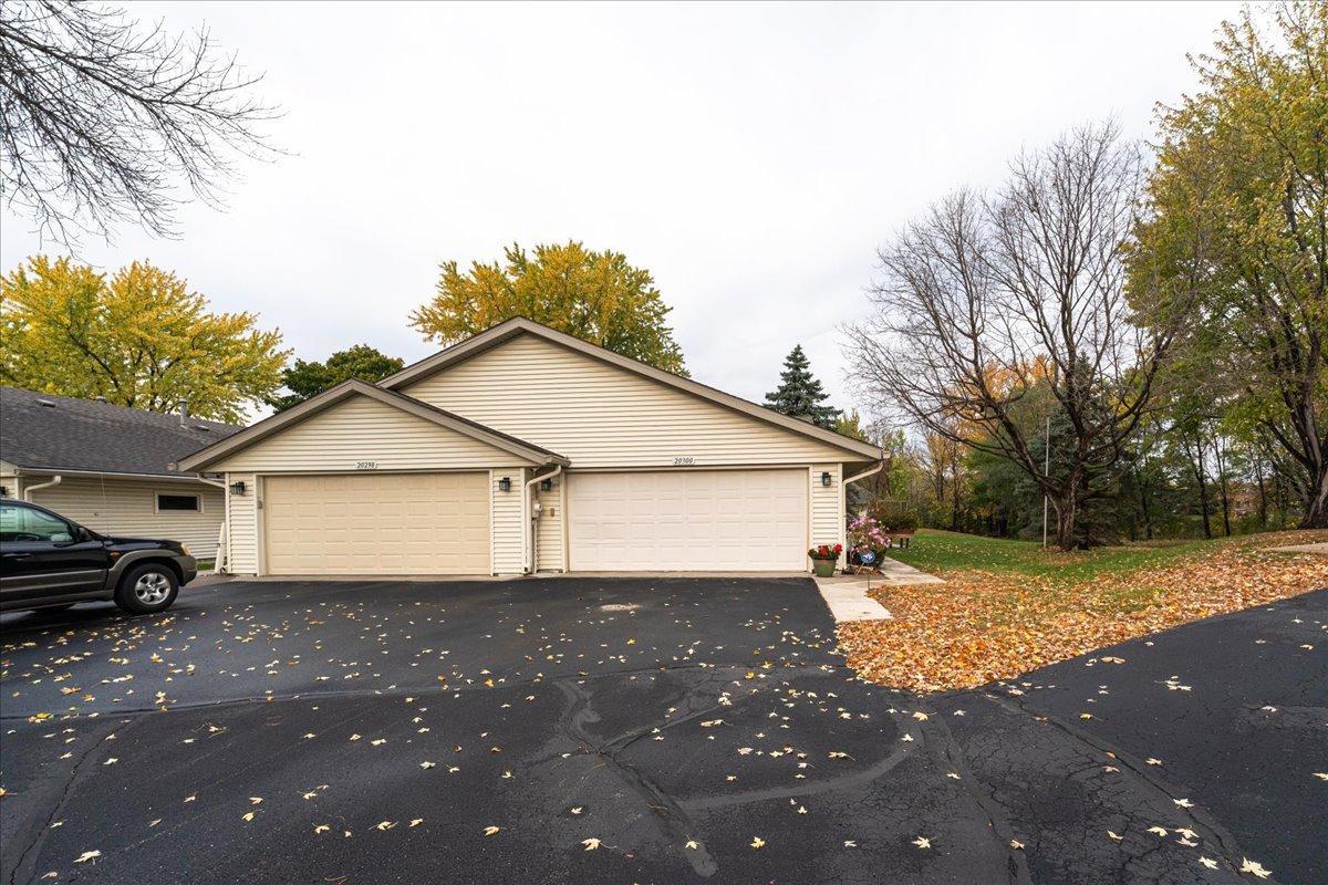 View of Residential at 20300 Hunter Court, Lakeville MN 55044, Lakeville (33 of 35) - Mike Wilen | Minnesota Team Real Estate