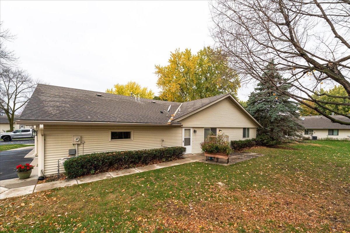 View of Residential at 20300 Hunter Court, Lakeville MN 55044, Lakeville (28 of 35) - Mike Wilen | Minnesota Team Real Estate