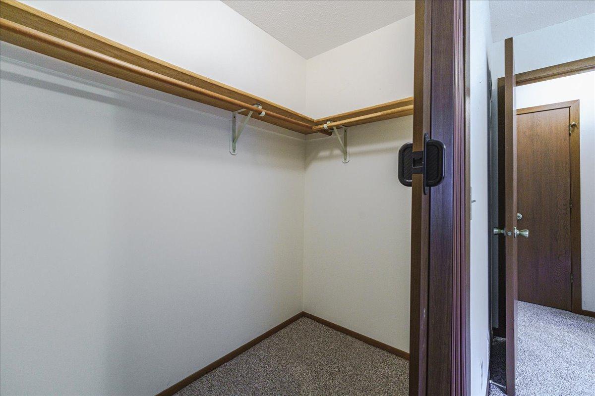 View of Residential at 20300 Hunter Court, Lakeville MN 55044, Lakeville (22 of 35) - Mike Wilen | Minnesota Team Real Estate