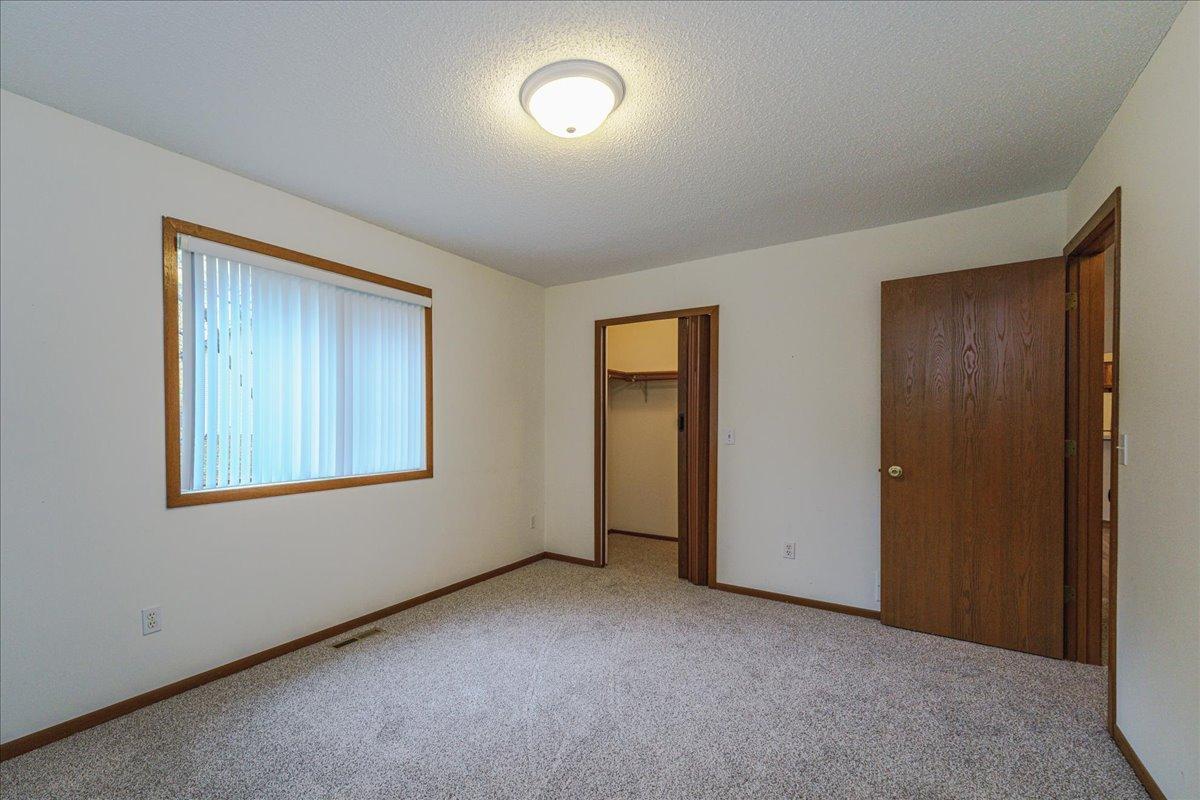 View of Residential at 20300 Hunter Court, Lakeville MN 55044, Lakeville (21 of 35) - Mike Wilen | Minnesota Team Real Estate