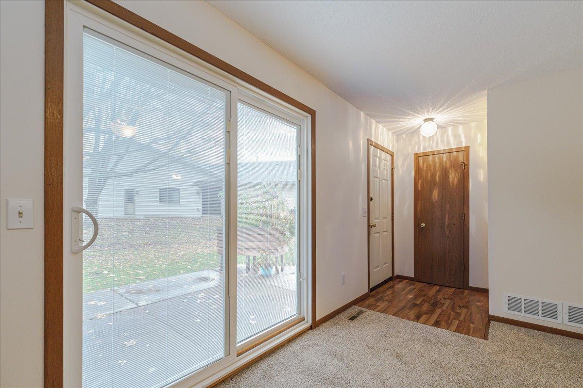 View of Residential at 20300 Hunter Court, Lakeville MN 55044, Lakeville (4 of 35) - Mike Wilen | Minnesota Team Real Estate