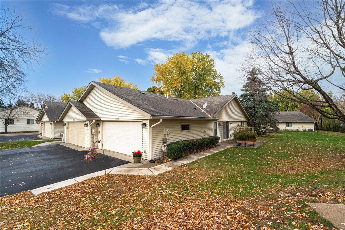 View of Townhome at 20300 Hunter Court, Lakeville - Mike Wilen | Minnesota Team Real Estate