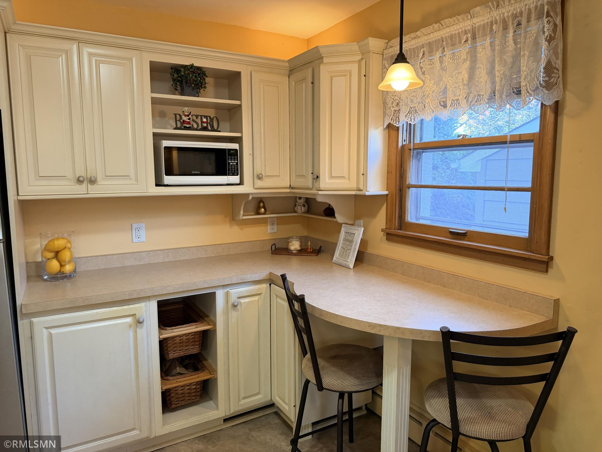 View of Residential at 45 Albert Street #2, Saint Paul MN 55105, Saint Paul (8 of 35) - Mike Wilen | Minnesota Team Real Estate