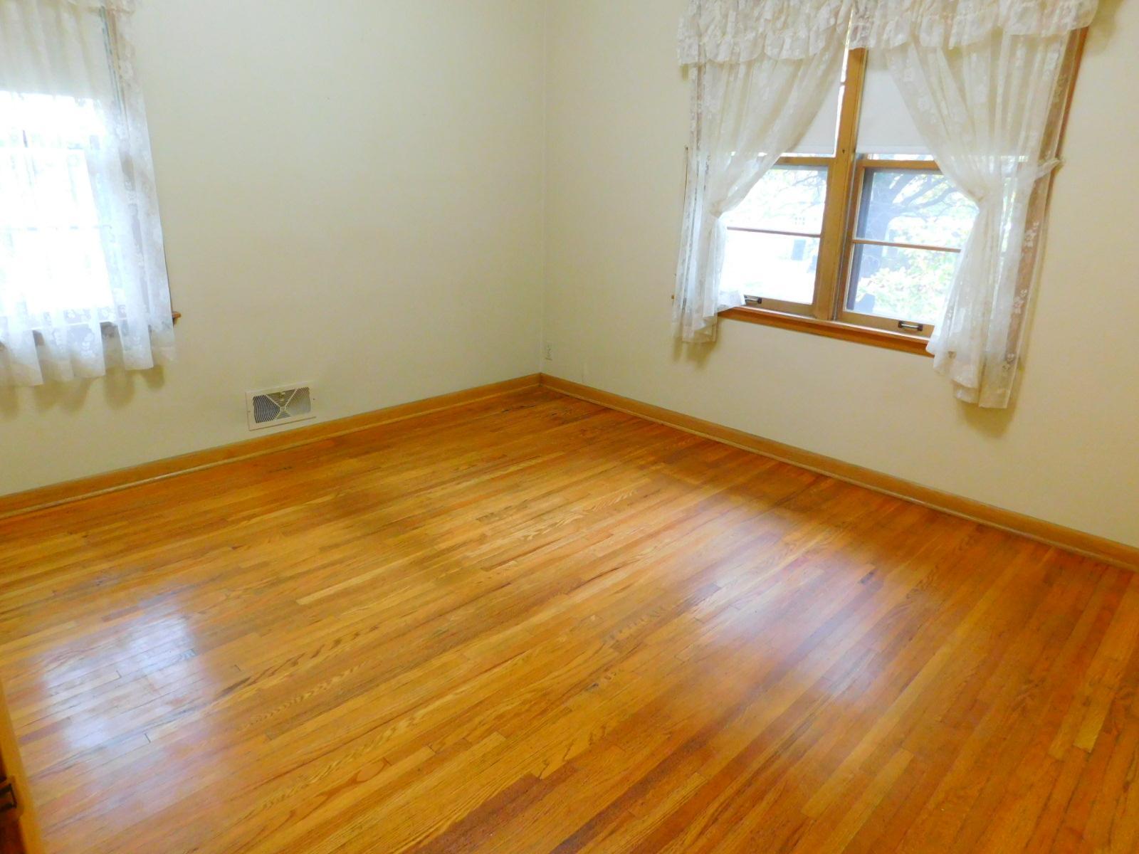 View of Residential at 710 Edgar Avenue, Saint Paul MN 55117, Saint Paul (45 of 53) - Mike Wilen | Minnesota Team Real Estate