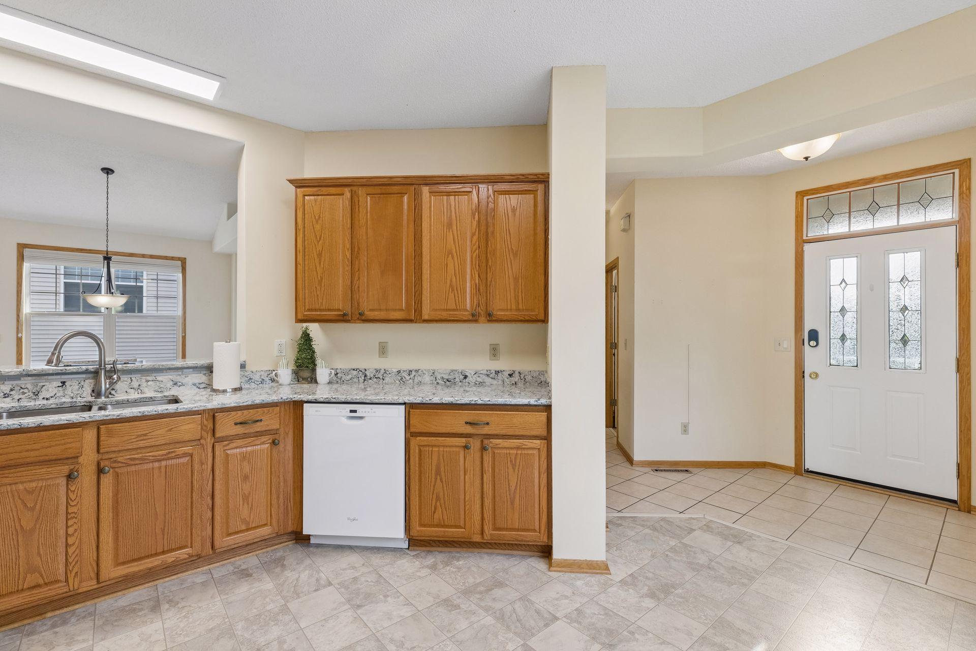 View of Residential at 2545 Prairie Oak Trail, Woodbury MN 55125, Woodbury (19 of 72) - Mike Wilen | Minnesota Team Real Estate