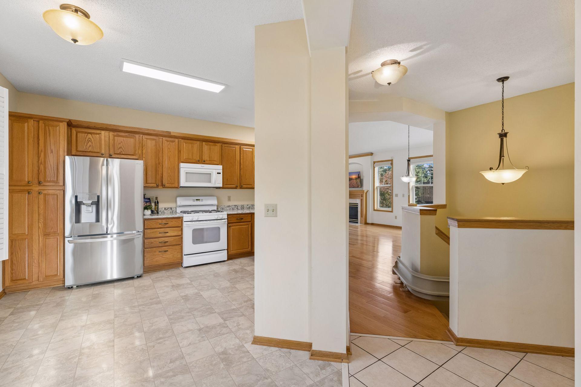 View of Residential at 2545 Prairie Oak Trail, Woodbury MN 55125, Woodbury (10 of 72) - Mike Wilen | Minnesota Team Real Estate