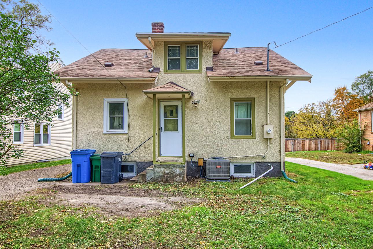 View of Residential at 4721 France Avenue, Minneapolis MN 55410, Minneapolis (31 of 39) - Mike Wilen | Minnesota Team Real Estate