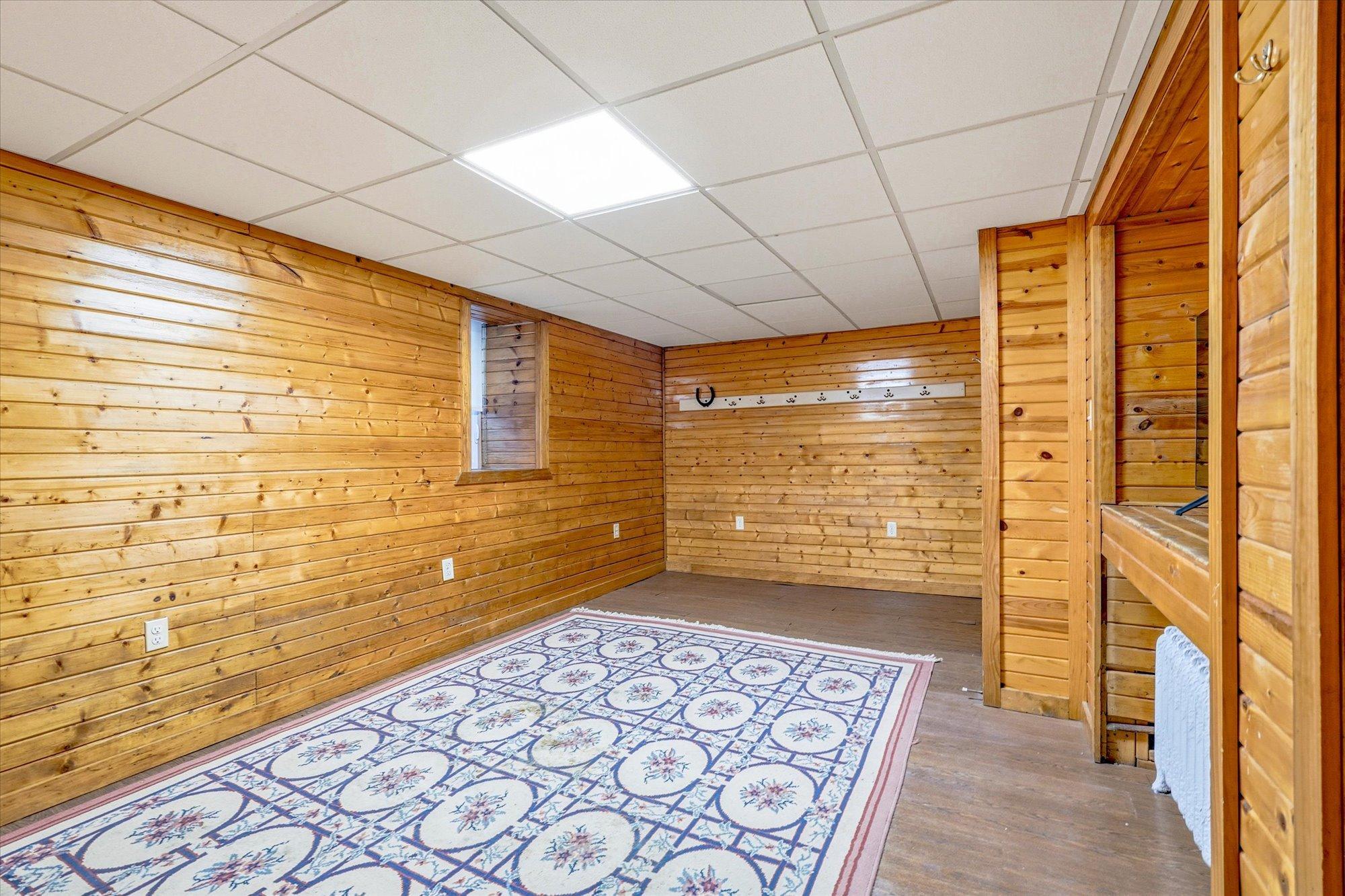 View of Residential at 2016 Laurel Avenue, Saint Paul MN 55104, Saint Paul (45 of 56) - Mike Wilen | Minnesota Team Real Estate