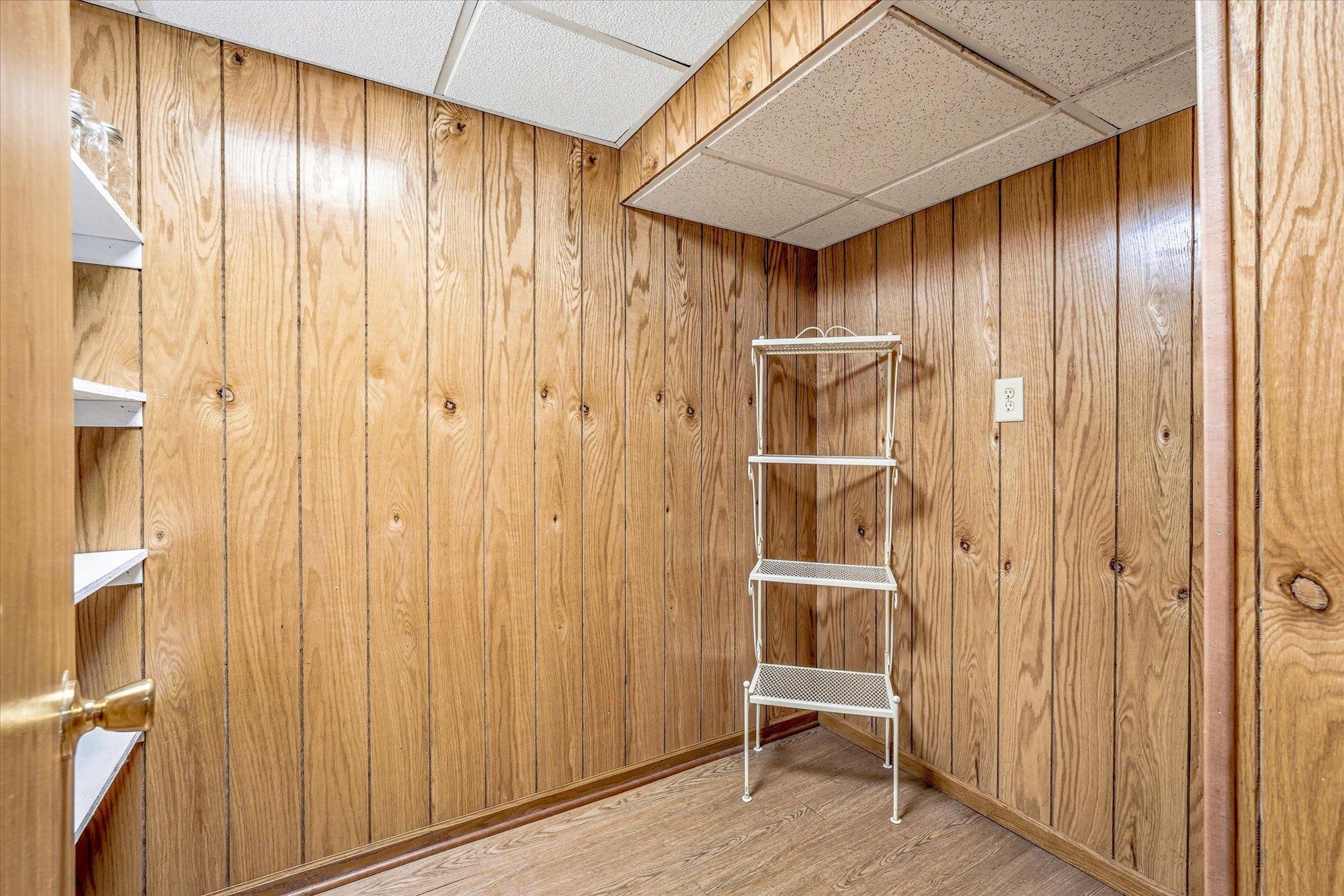 View of Residential at 2016 Laurel Avenue, Saint Paul MN 55104, Saint Paul (51 of 56) - Mike Wilen | Minnesota Team Real Estate