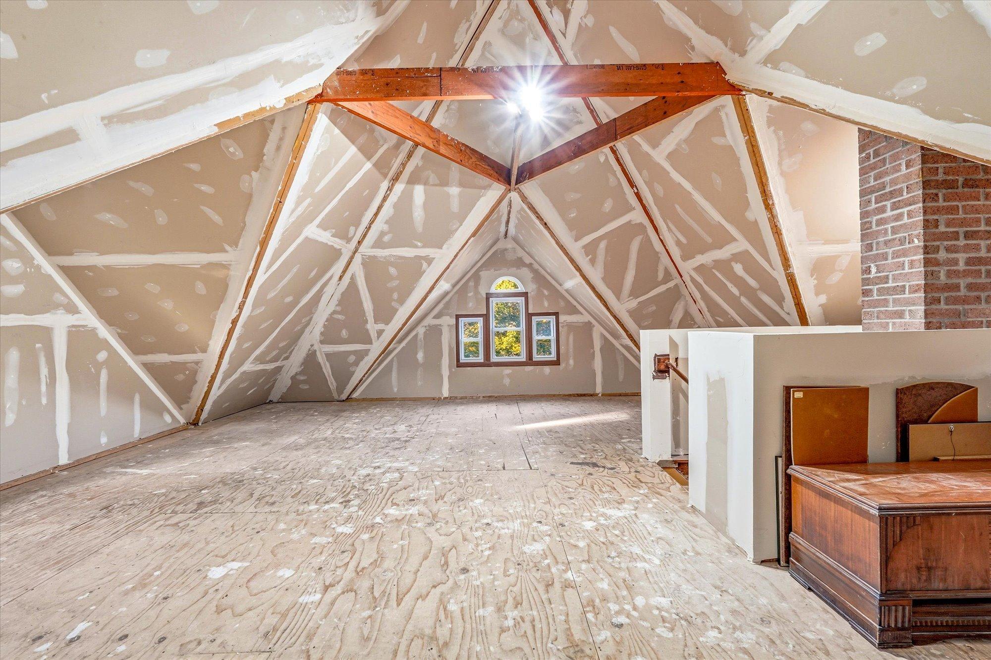 View of Residential at 2016 Laurel Avenue, Saint Paul MN 55104, Saint Paul (43 of 56) - Mike Wilen | Minnesota Team Real Estate