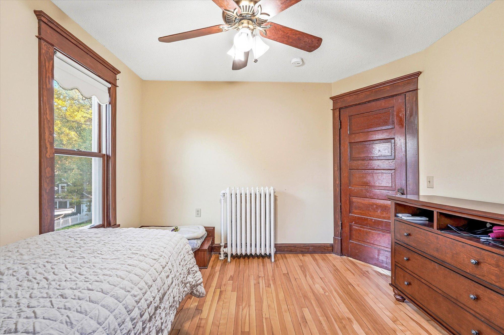 View of Residential at 2016 Laurel Avenue, Saint Paul MN 55104, Saint Paul (33 of 56) - Mike Wilen | Minnesota Team Real Estate