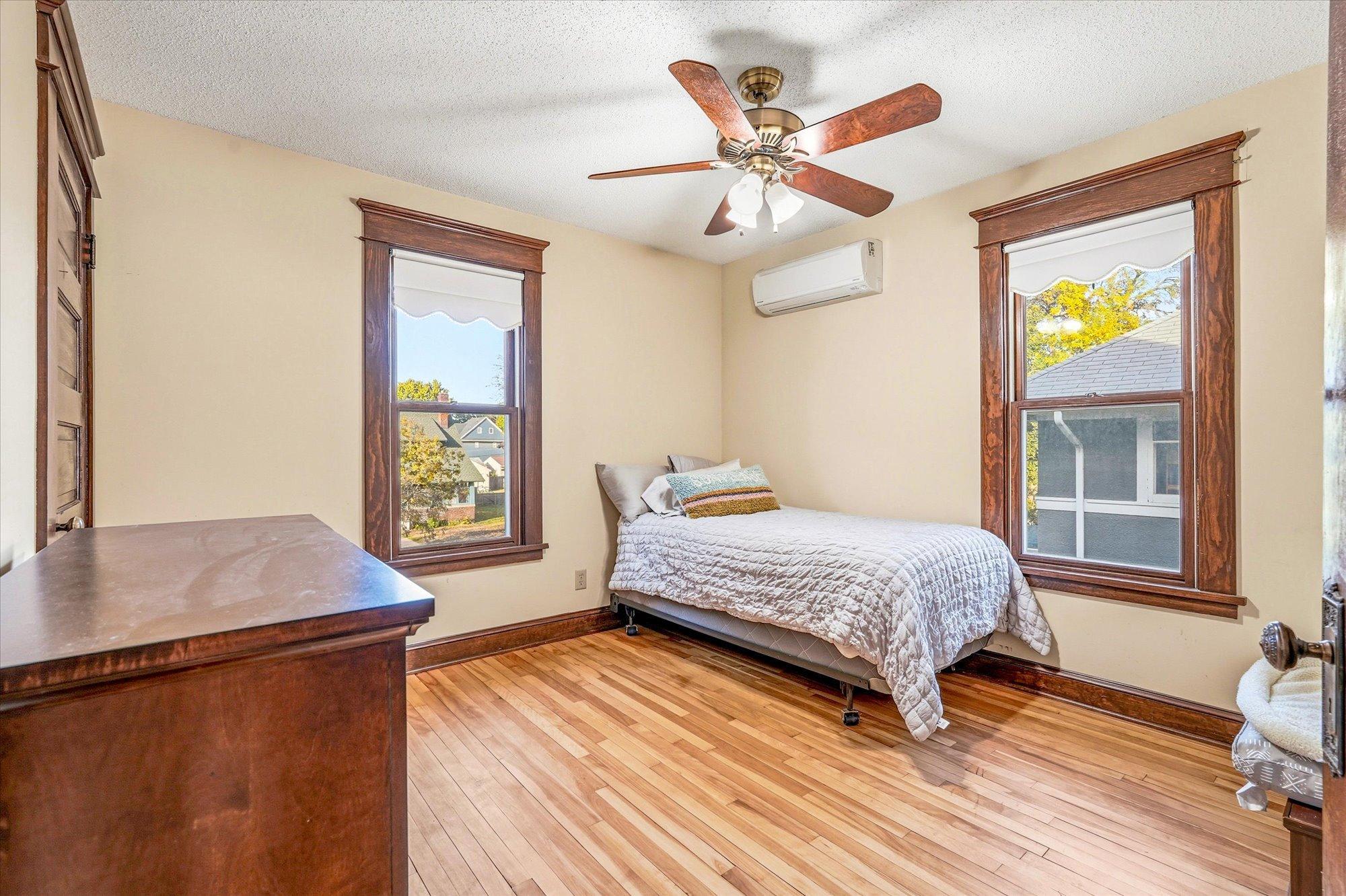 View of Residential at 2016 Laurel Avenue, Saint Paul MN 55104, Saint Paul (32 of 56) - Mike Wilen | Minnesota Team Real Estate