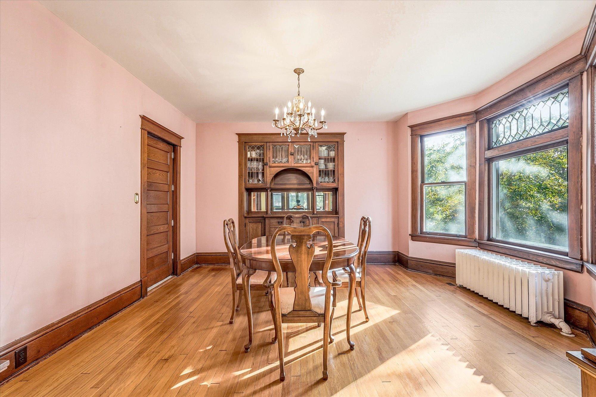 View of Residential at 2016 Laurel Avenue, Saint Paul MN 55104, Saint Paul (18 of 56) - Mike Wilen | Minnesota Team Real Estate