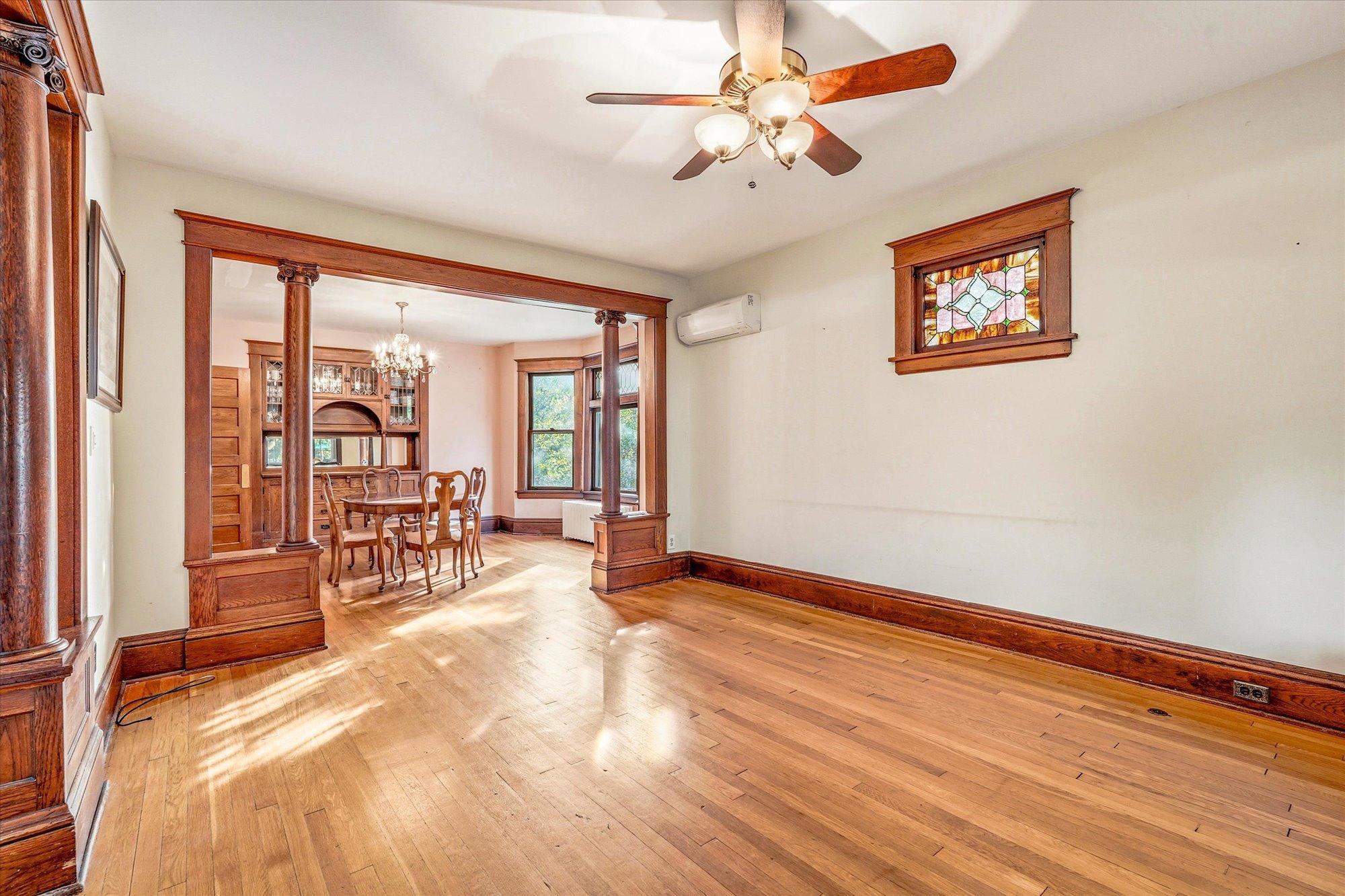 View of Residential at 2016 Laurel Avenue, Saint Paul MN 55104, Saint Paul (15 of 56) - Mike Wilen | Minnesota Team Real Estate