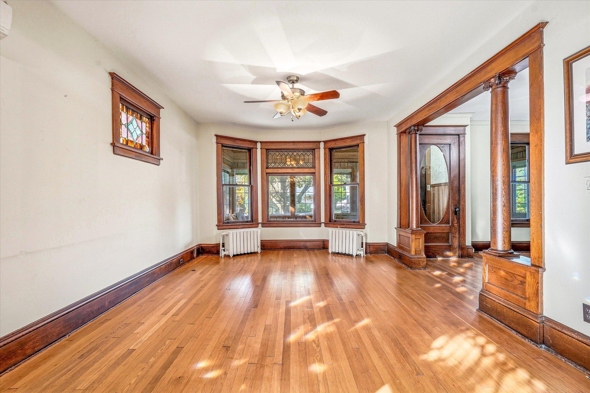 View of Residential at 2016 Laurel Avenue, Saint Paul MN 55104, Saint Paul (14 of 56) - Mike Wilen | Minnesota Team Real Estate