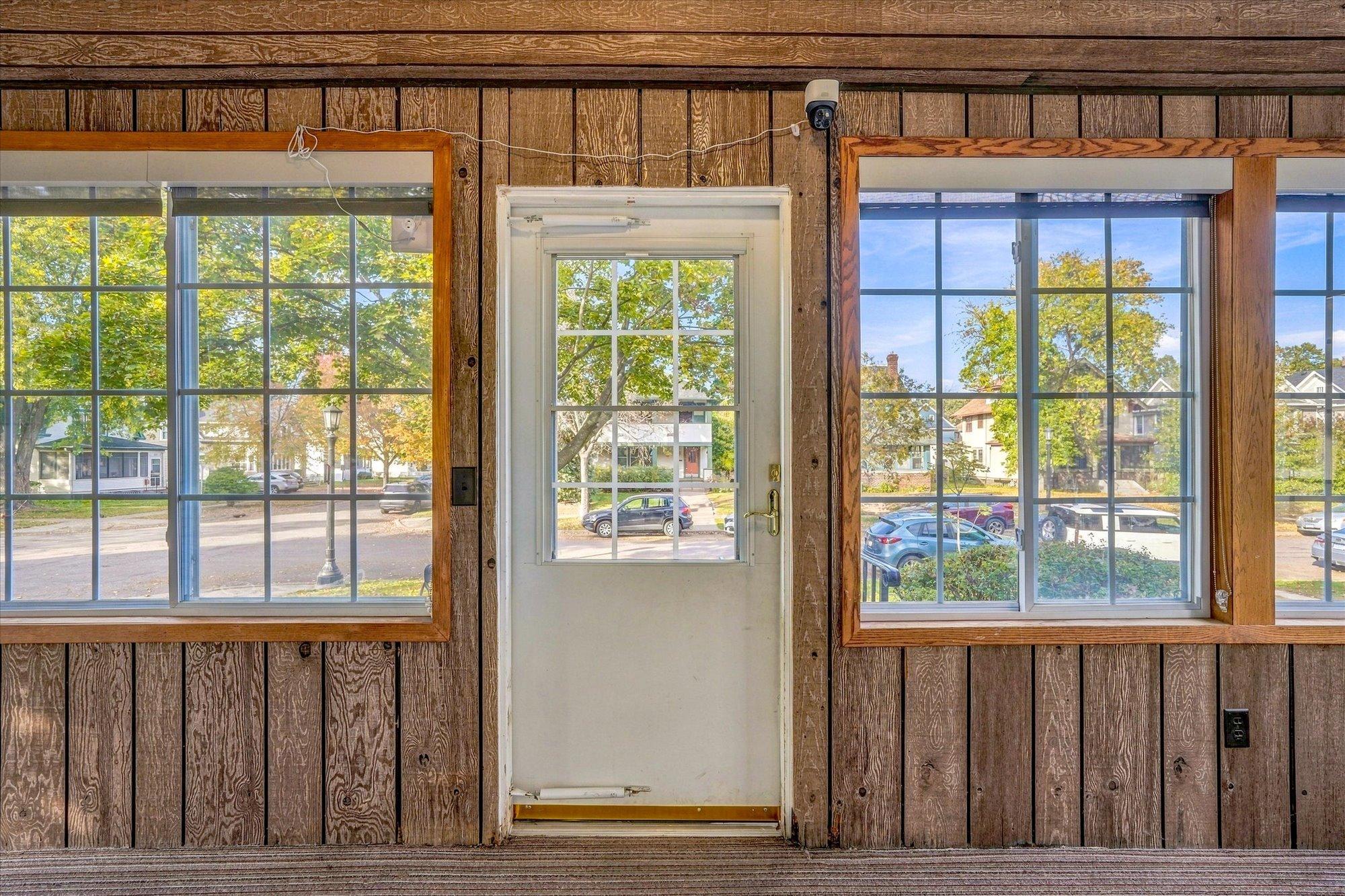 View of Residential at 2016 Laurel Avenue, Saint Paul MN 55104, Saint Paul (10 of 56) - Mike Wilen | Minnesota Team Real Estate
