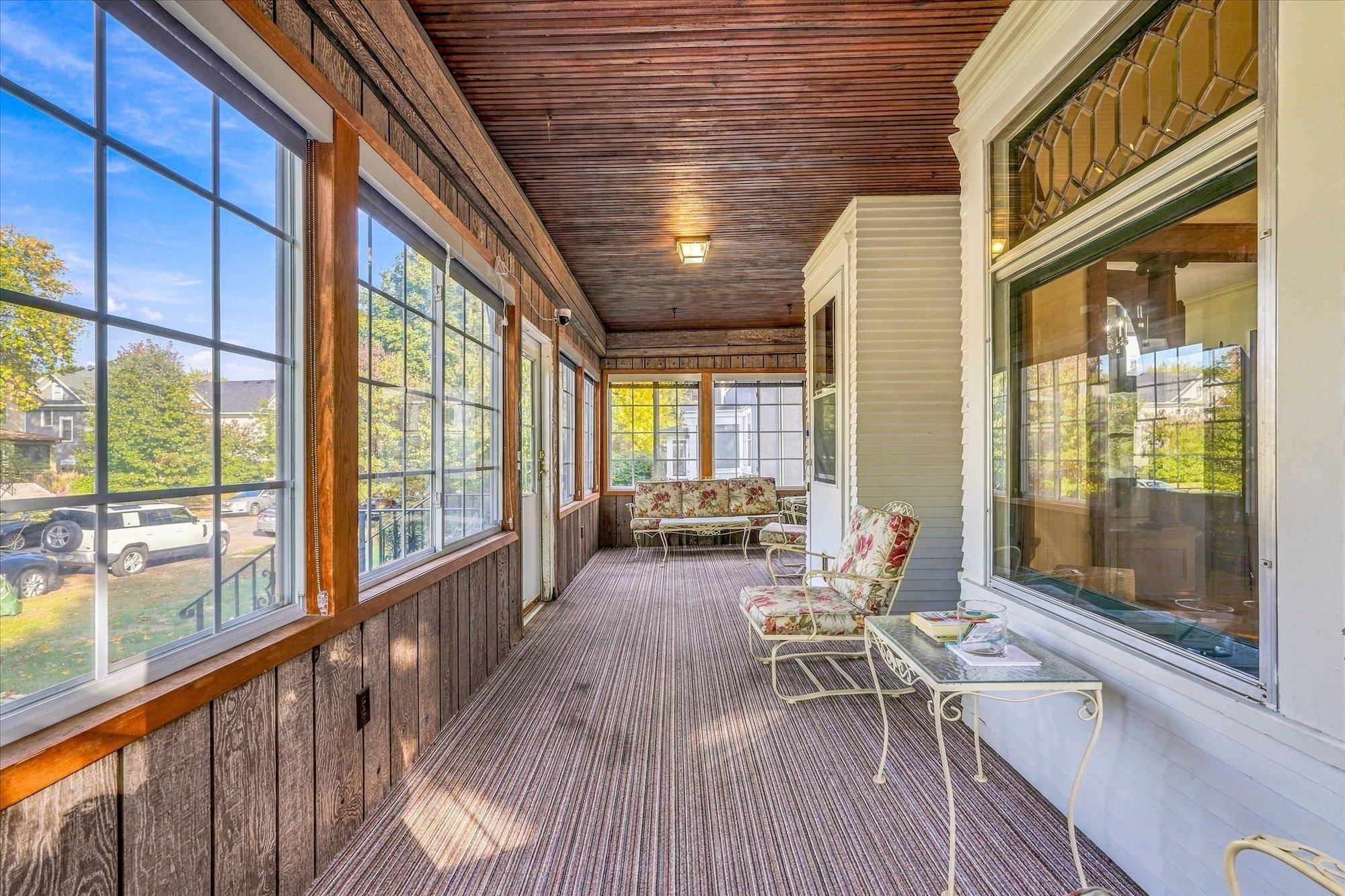 View of Residential at 2016 Laurel Avenue, Saint Paul MN 55104, Saint Paul (9 of 56) - Mike Wilen | Minnesota Team Real Estate