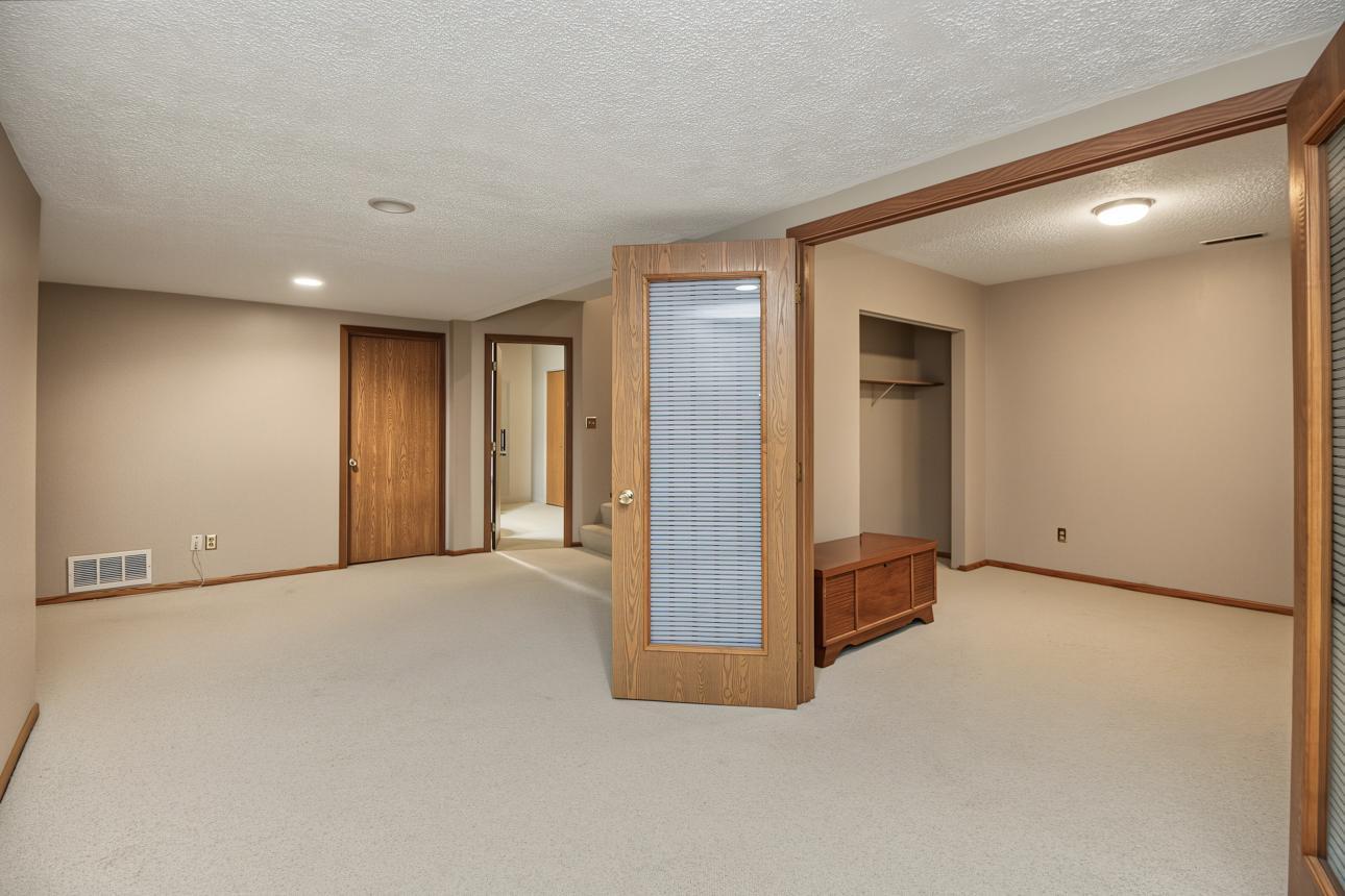 View of Residential at 698 Ocala Lane, Mendota Heights MN 55120, Mendota Heights (34 of 48) - Mike Wilen | Minnesota Team Real Estate