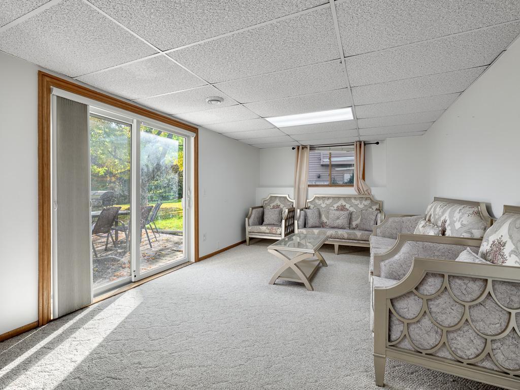View of Residential at 9108 Loch Lomond Boulevard, Brooklyn Park MN 55443, Brooklyn Park (22 of 30) - Mike Wilen | Minnesota Team Real Estate