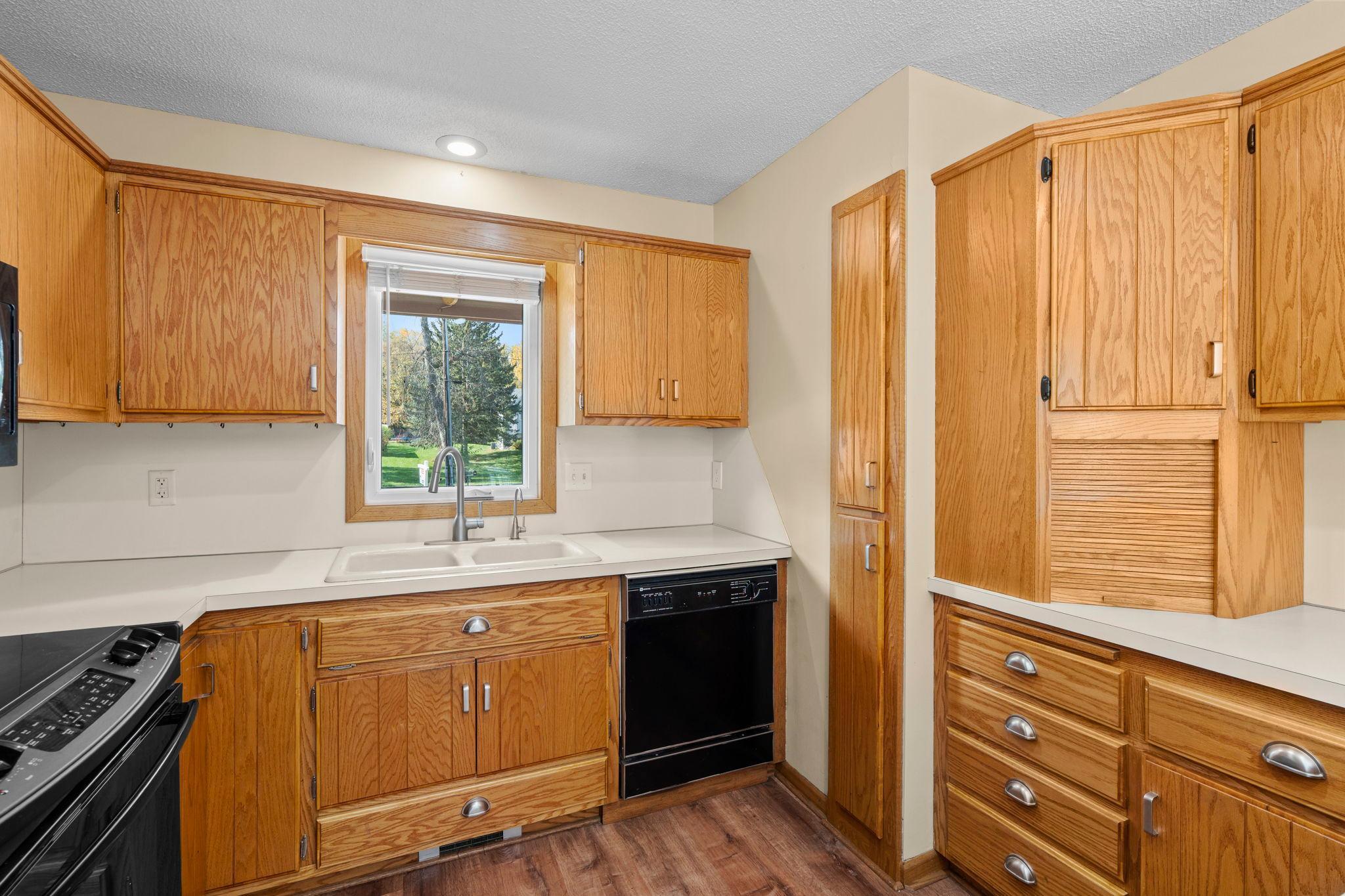 View of Residential at 8008 Mount Curve Boulevard, Brooklyn Park MN 55445, Brooklyn Park (13 of 65) - Mike Wilen | Minnesota Team Real Estate