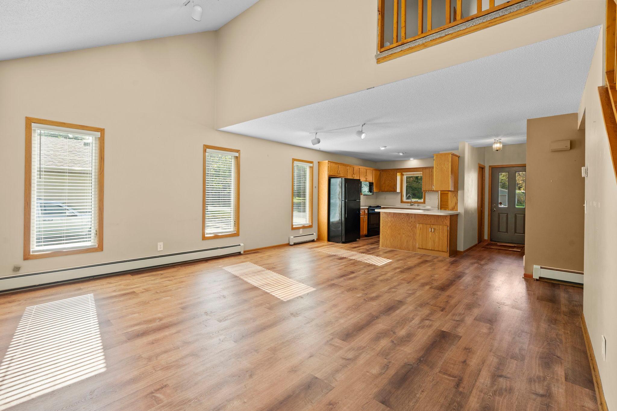 View of Residential at 8008 Mount Curve Boulevard, Brooklyn Park MN 55445, Brooklyn Park (4 of 65) - Mike Wilen | Minnesota Team Real Estate