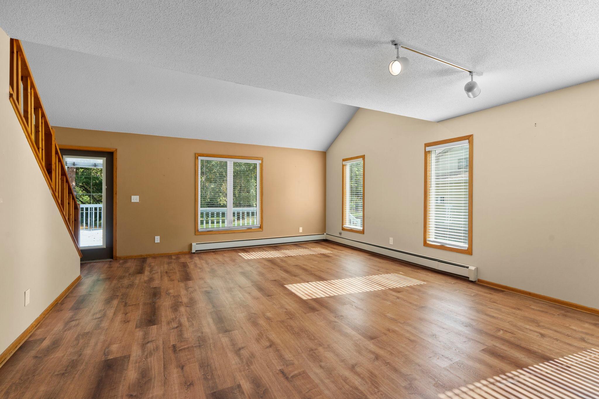 View of Residential at 8008 Mount Curve Boulevard, Brooklyn Park MN 55445, Brooklyn Park (3 of 65) - Mike Wilen | Minnesota Team Real Estate