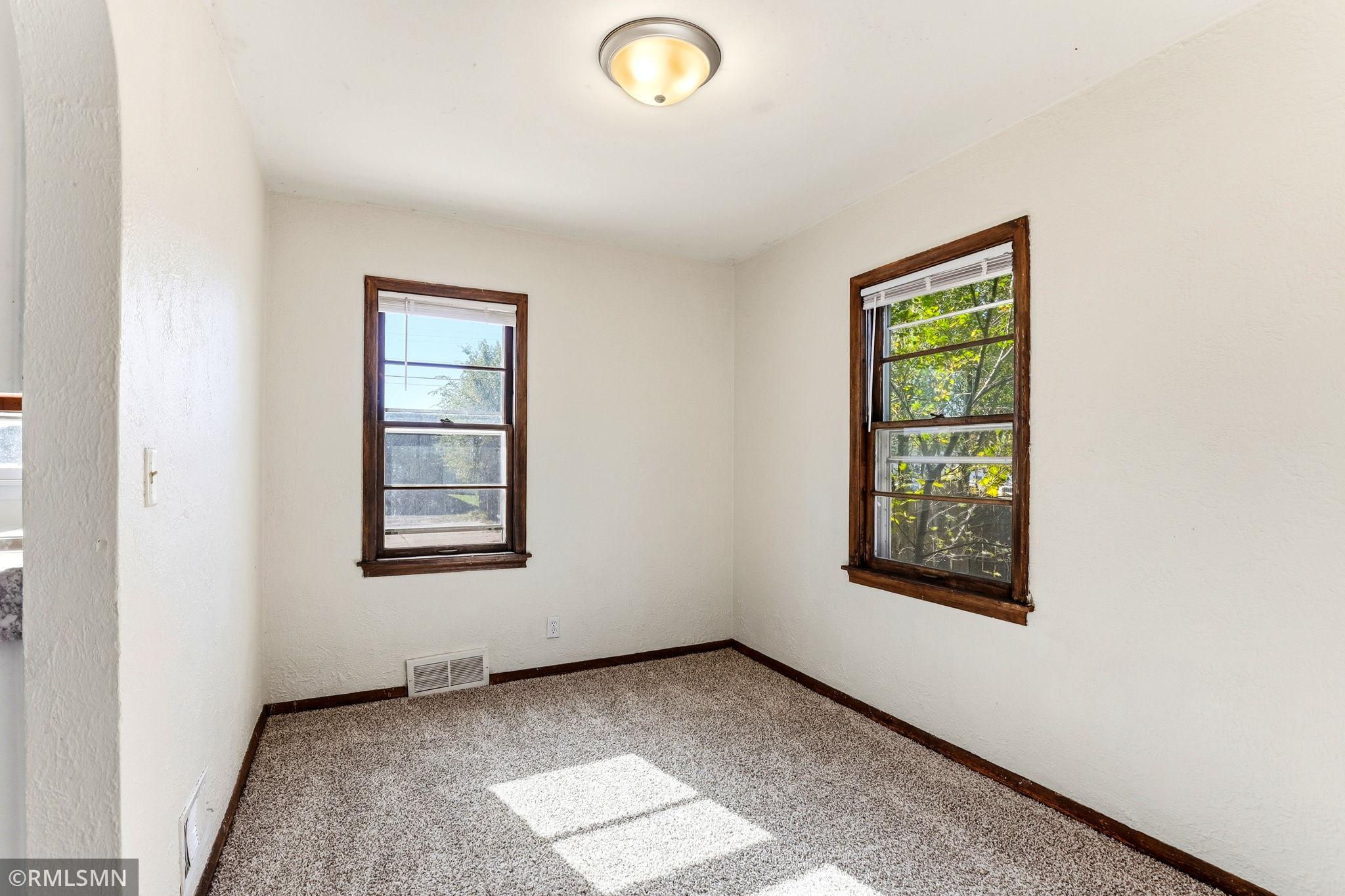 View of Residential Income at 1498 Reaney Avenue, Saint Paul MN 55106, Saint Paul (4 of 11) - Mike Wilen | Minnesota Team Real Estate