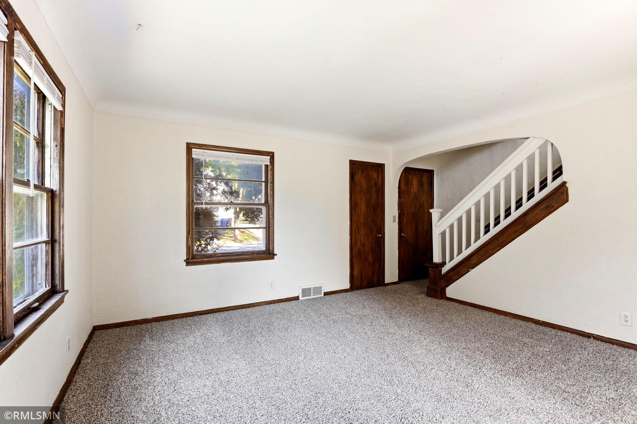 View of Residential Income at 1498 Reaney Avenue, Saint Paul MN 55106, Saint Paul (2 of 11) - Mike Wilen | Minnesota Team Real Estate