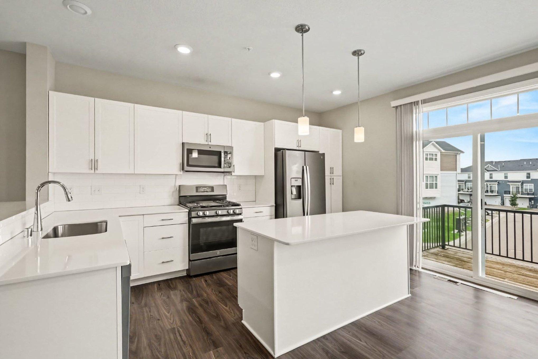 View of Residential at 7508 38th Street, Oakdale MN 55128, Oakdale (10 of 25) - Mike Wilen | Minnesota Team Real Estate